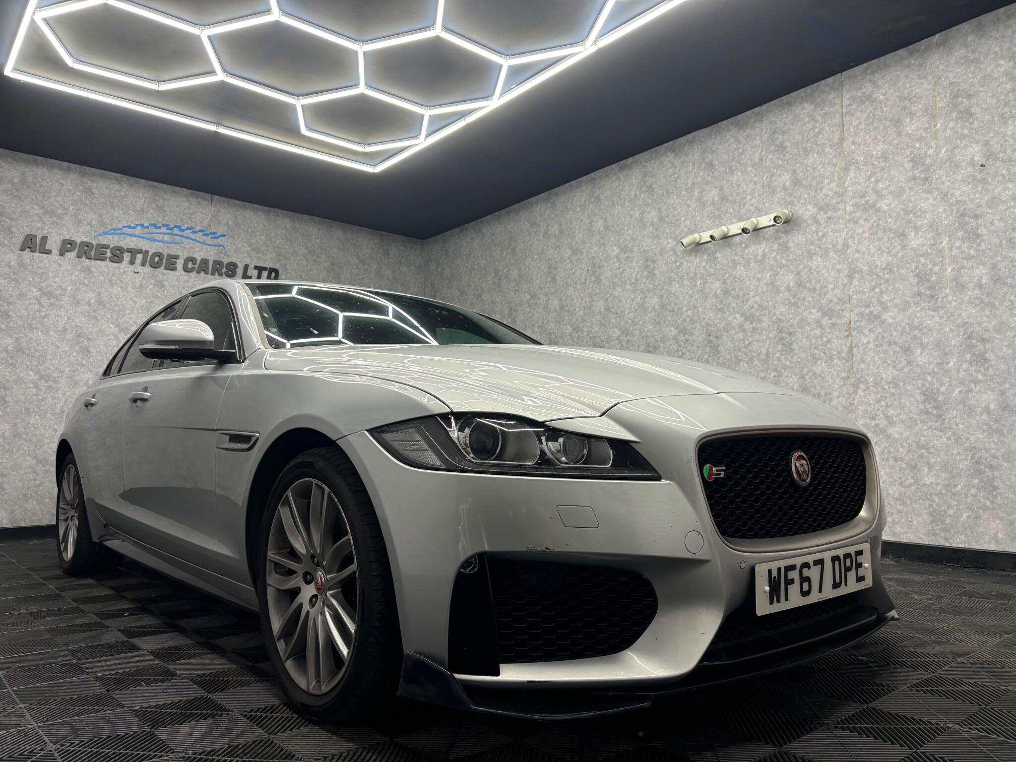 Jaguar XF main image