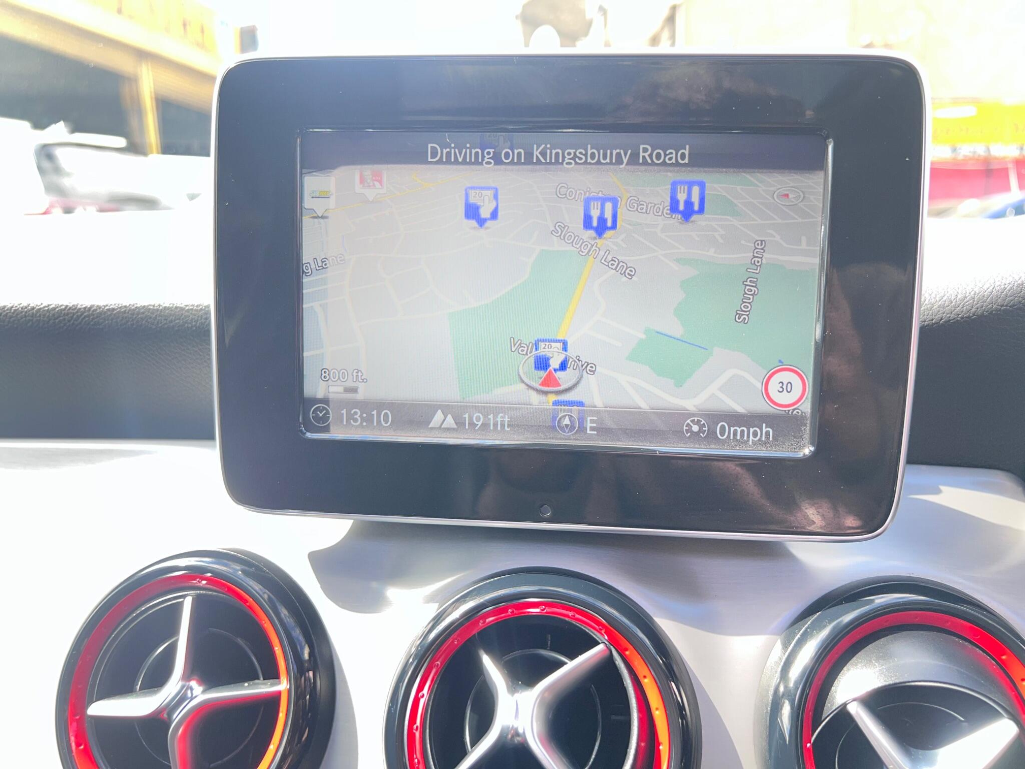 Mercedes-Benz Cla view 21