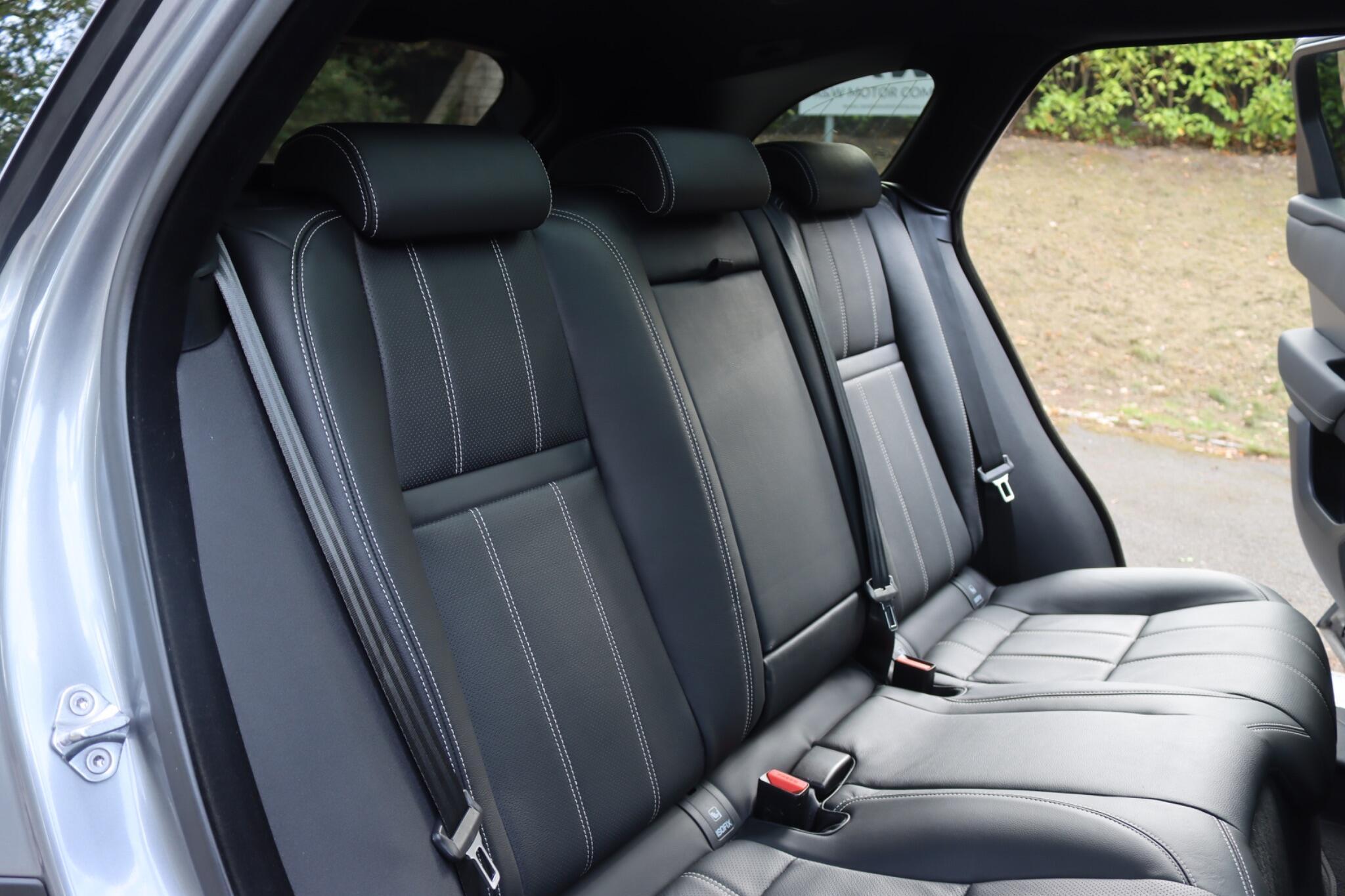 Land Rover Range Rover Velar view 32