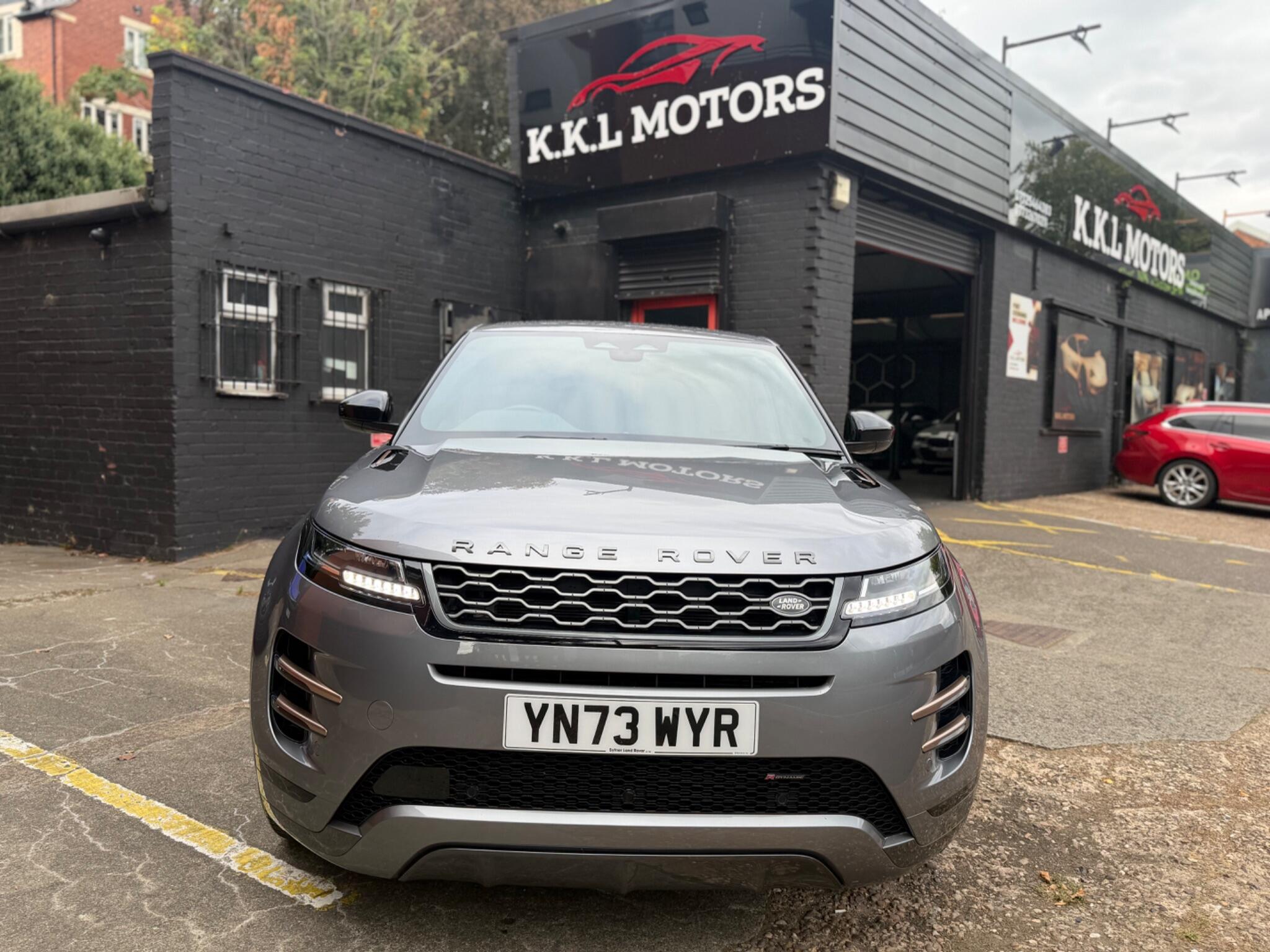 Land Rover Range Rover Evoque view 3