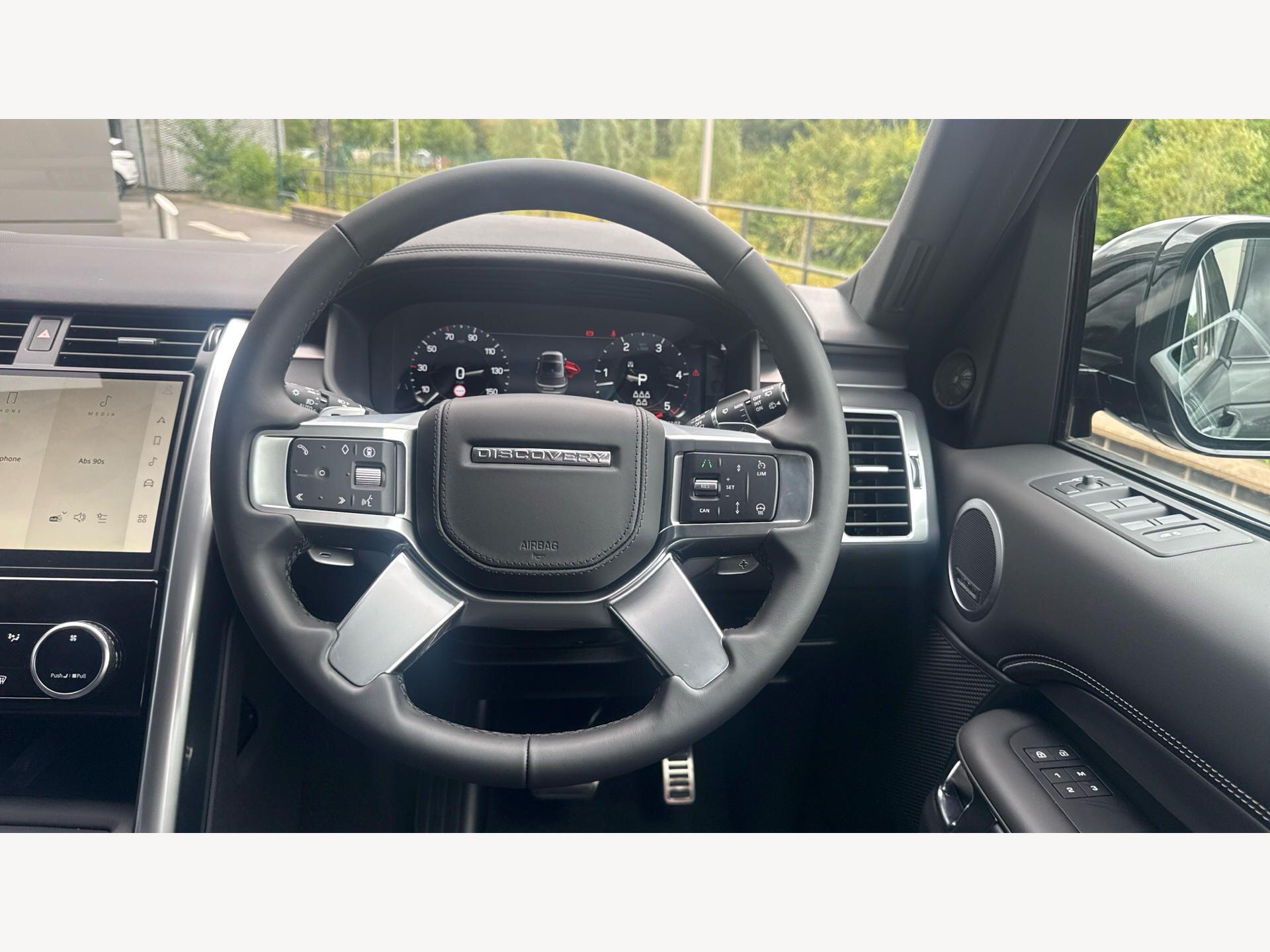 Land Rover Discovery view 18