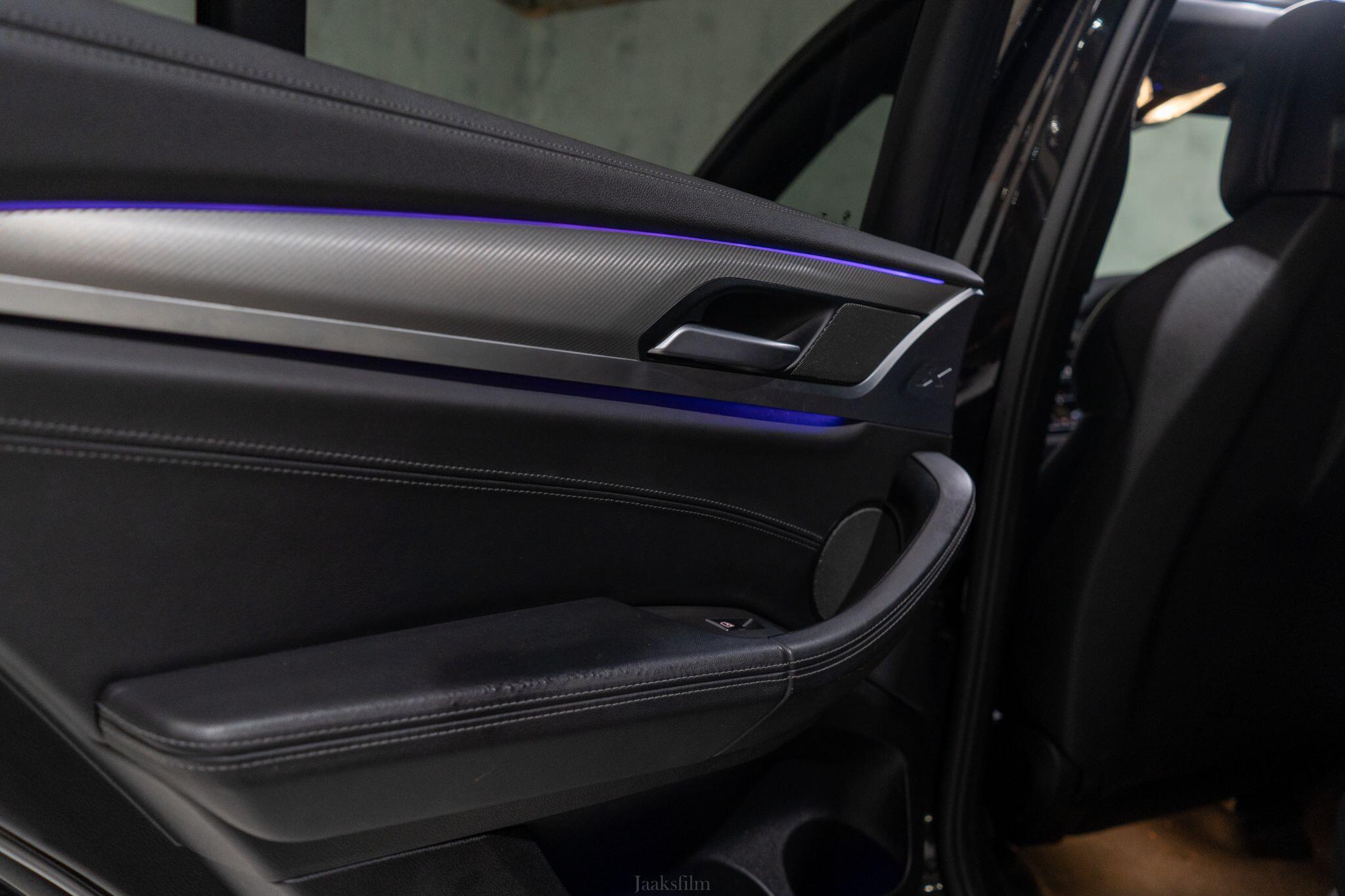 BMW X4 M view 38