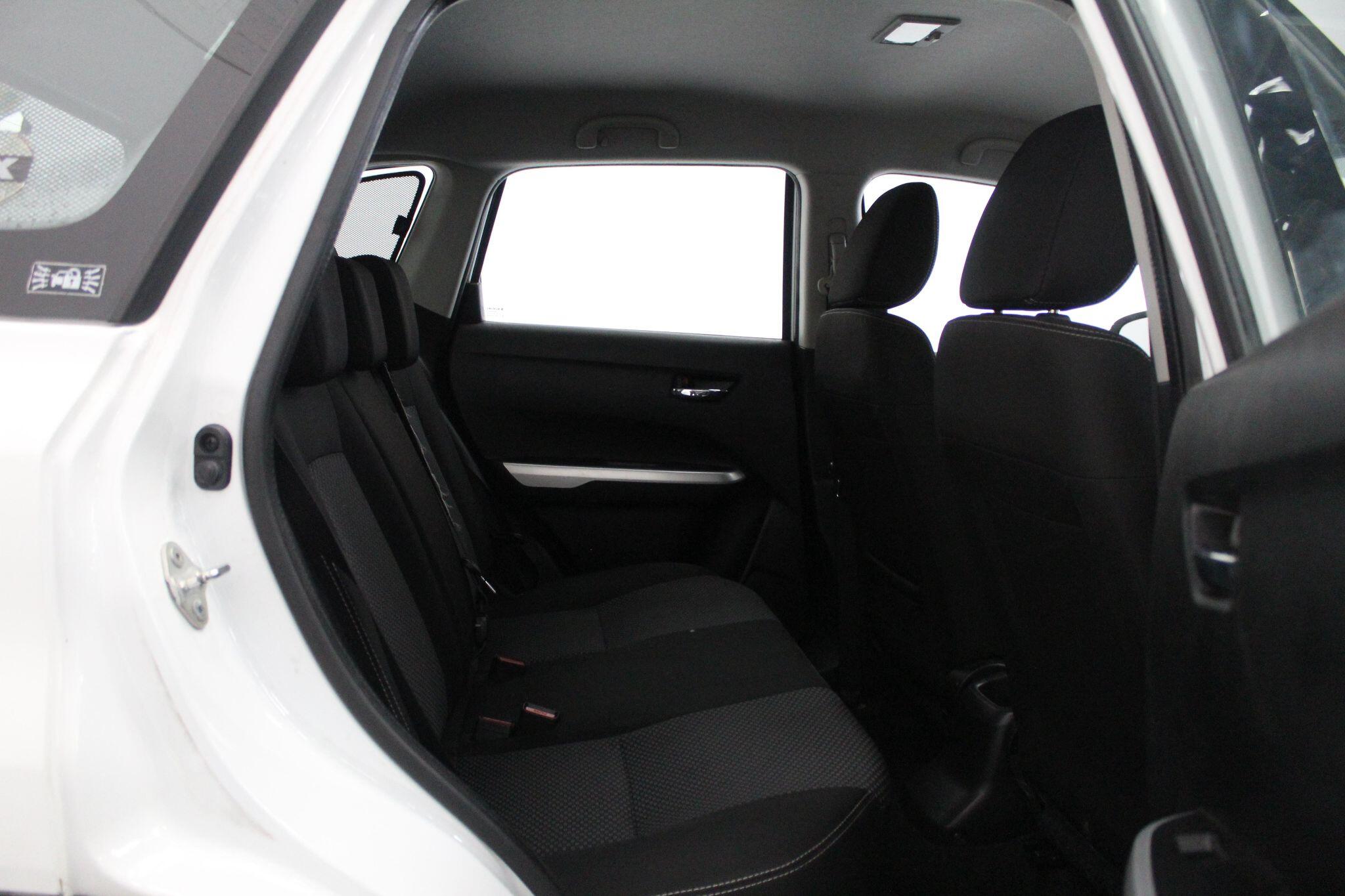 Suzuki Vitara view 48