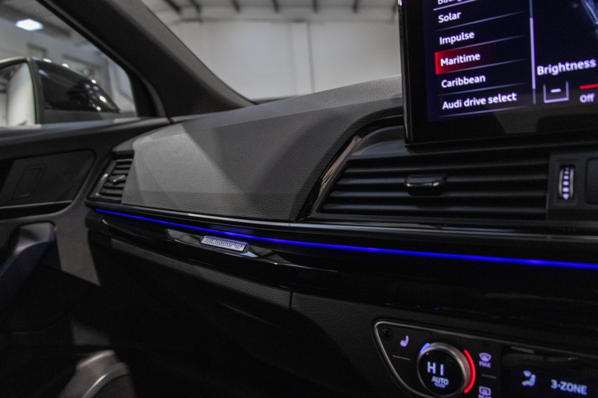 Audi Q5 view 21