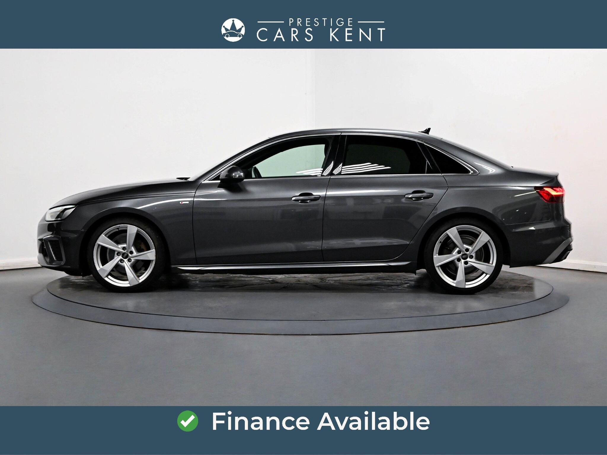 Audi A4 view 4