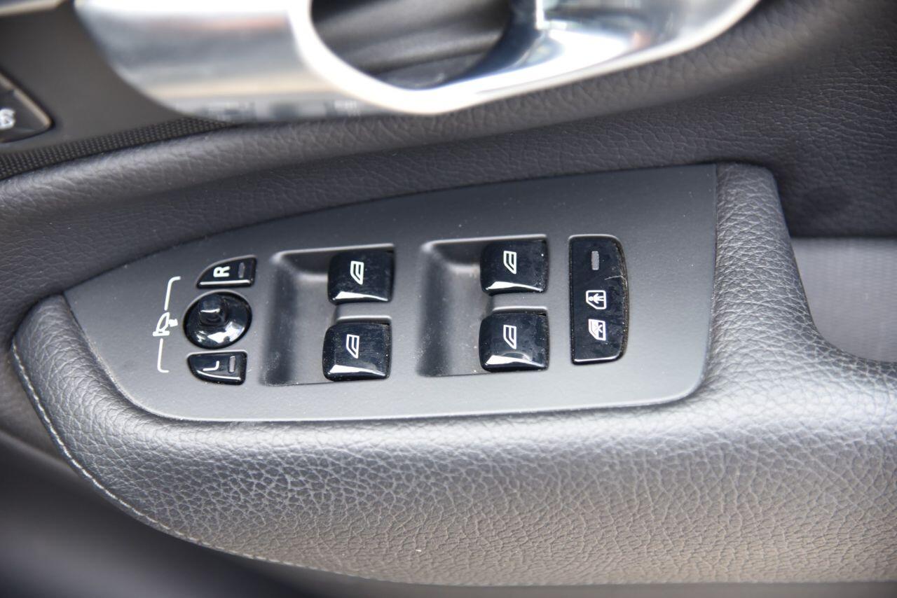 Volvo XC90 view 52