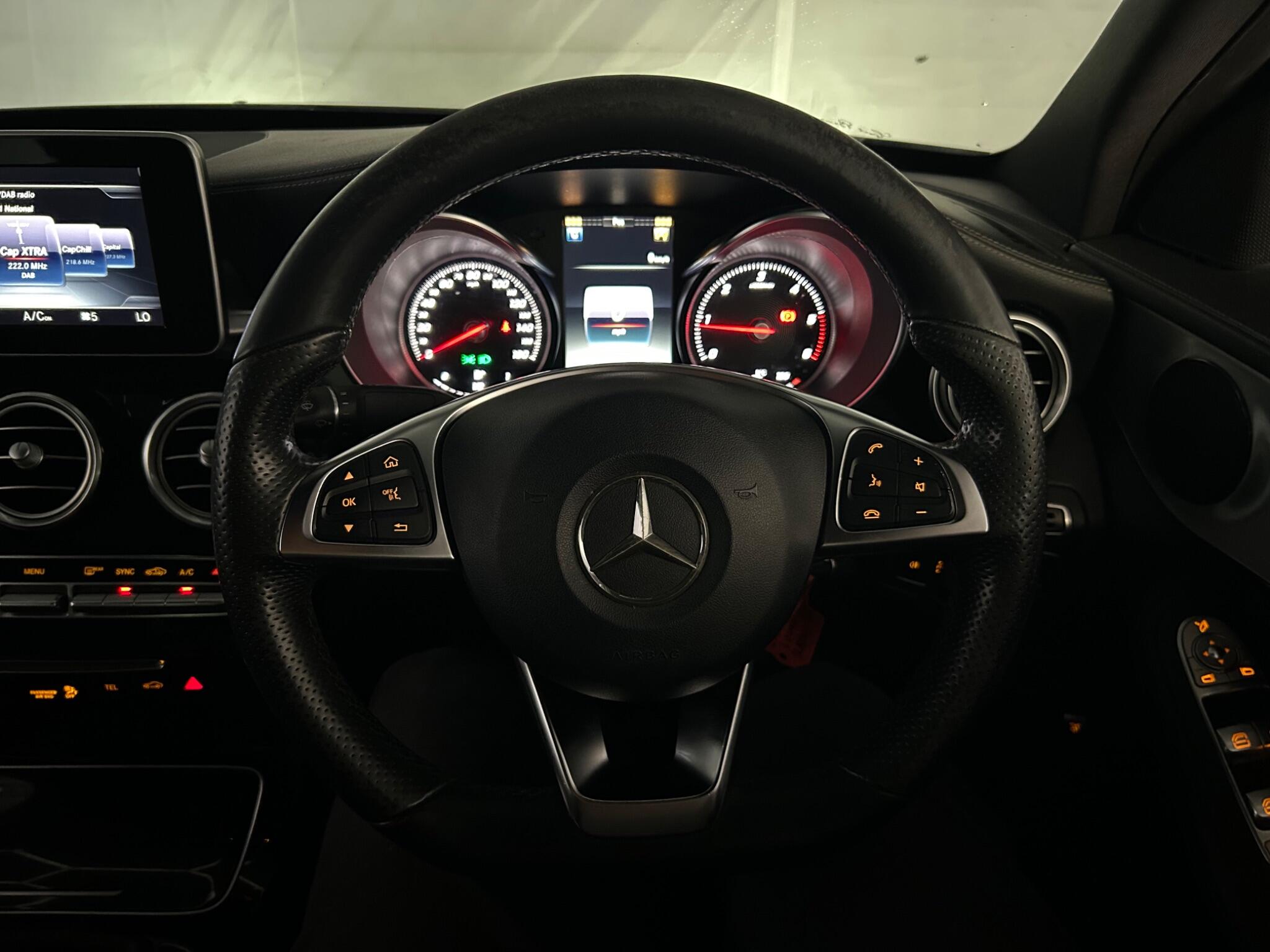 Mercedes-Benz C Class view 47