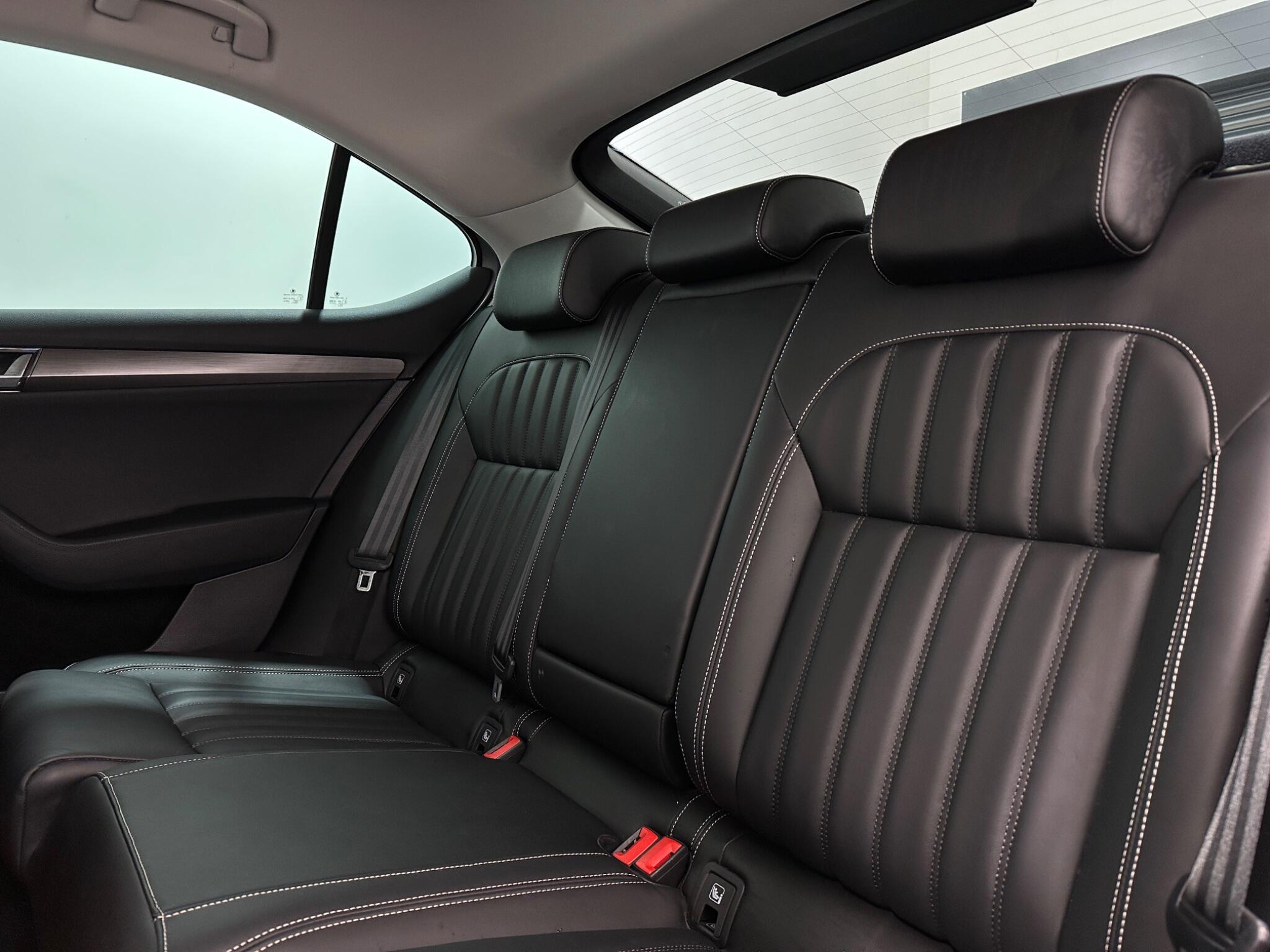 Skoda Superb view 39