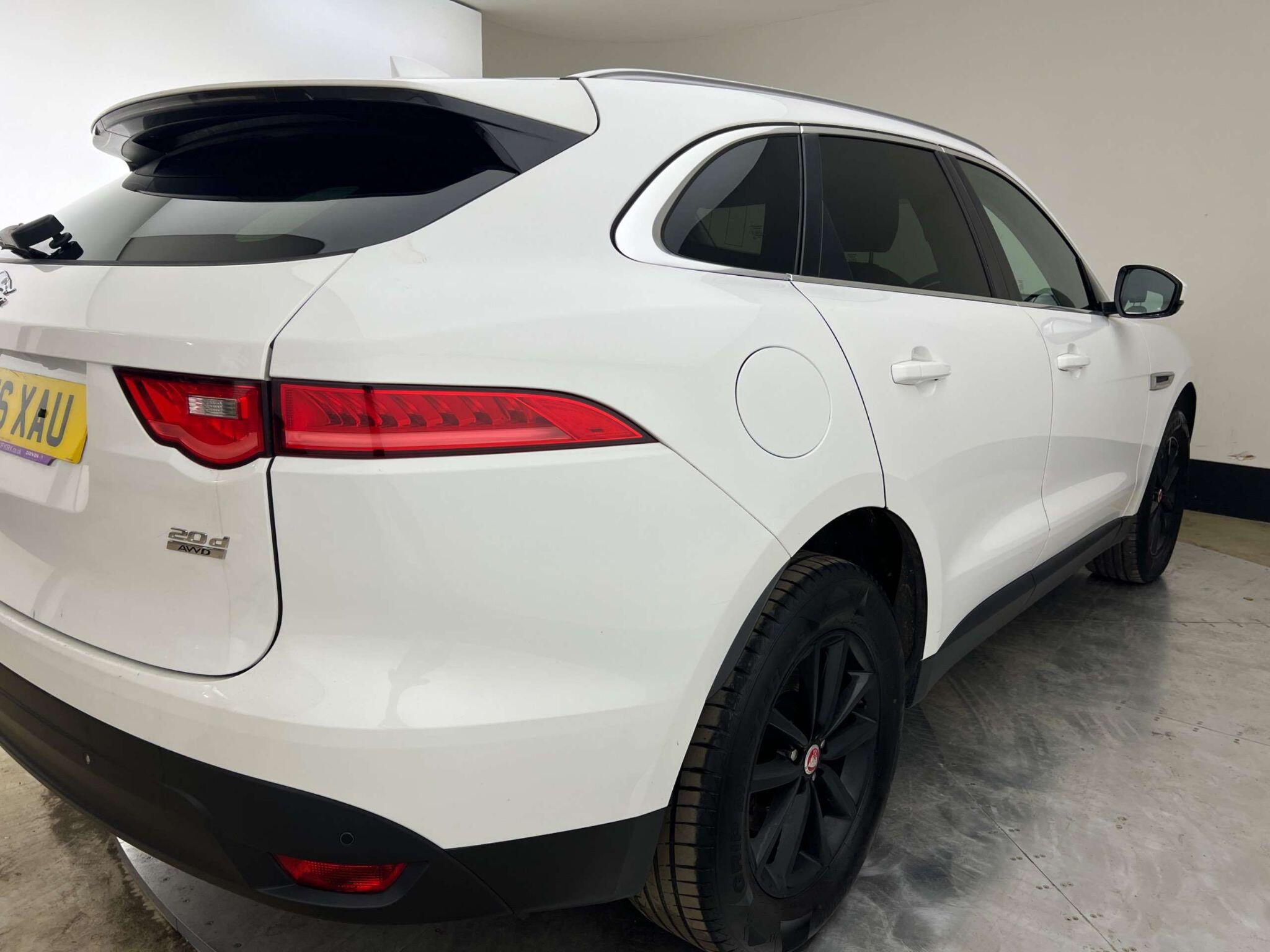 Jaguar F-Pace view 13