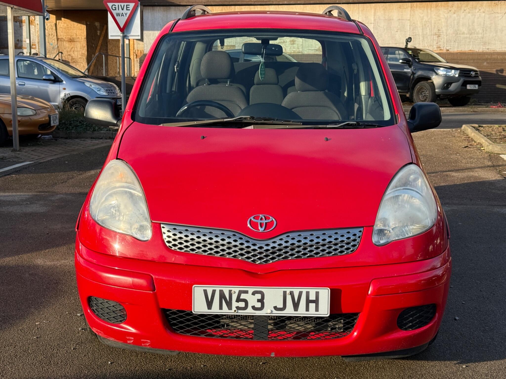 Toyota Yaris Verso - Image 7