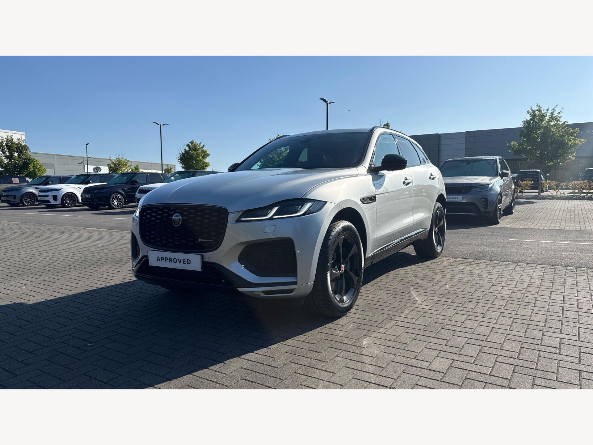 Jaguar F-Pace view 24