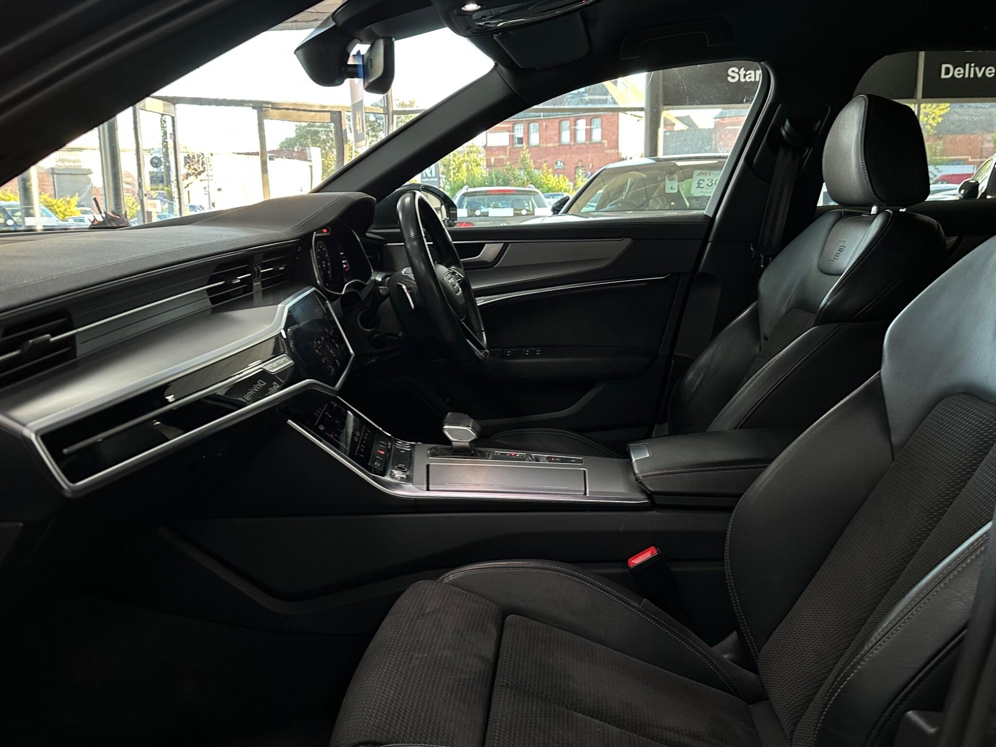 Audi A6 Avant view 39