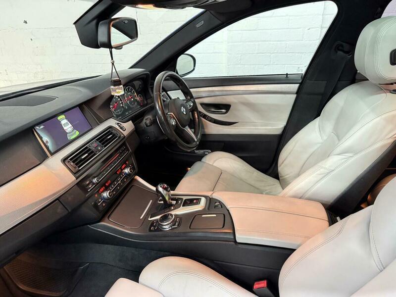 2014 BMW M5 image 39