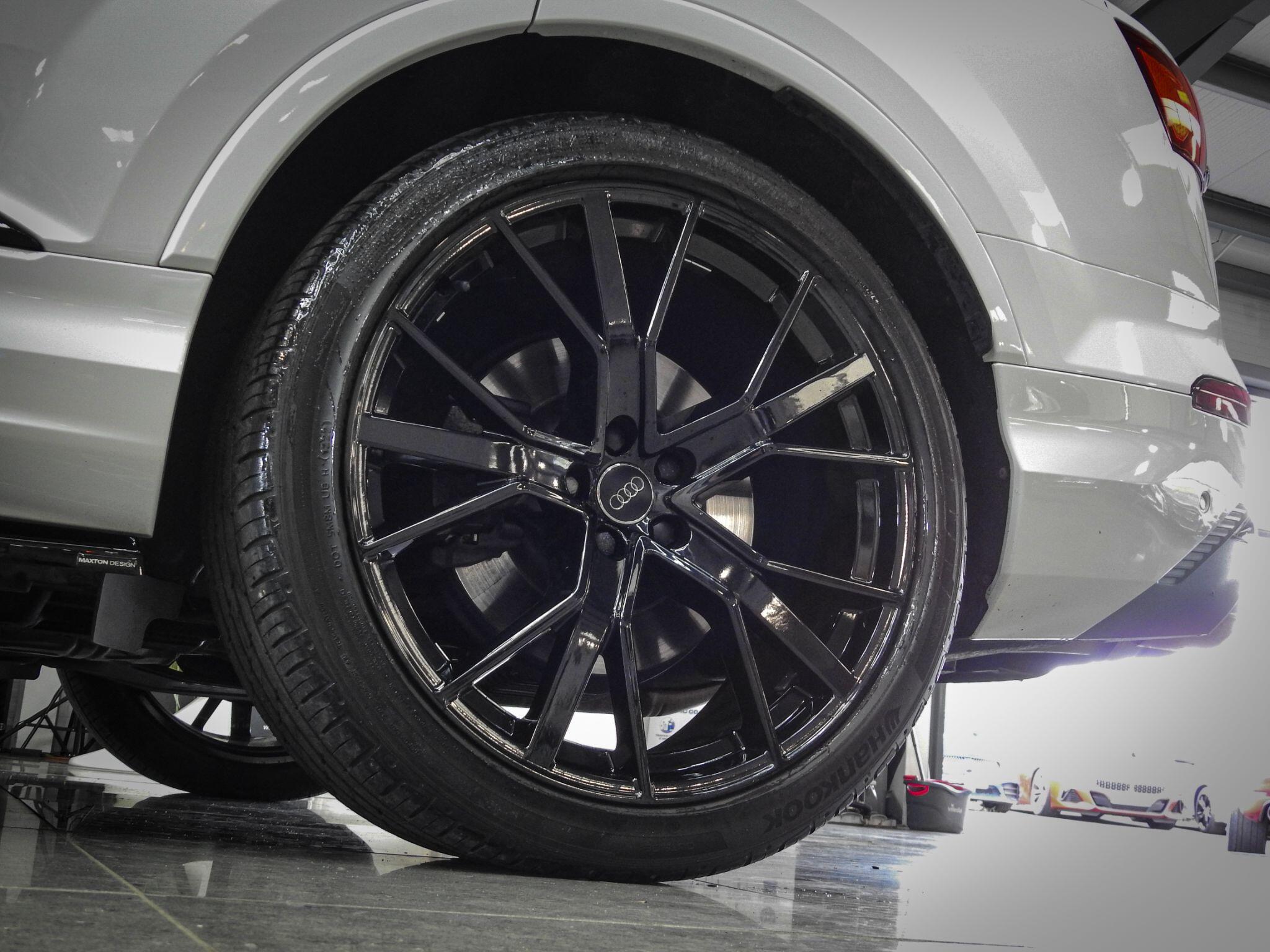 Audi SQ7 view 20