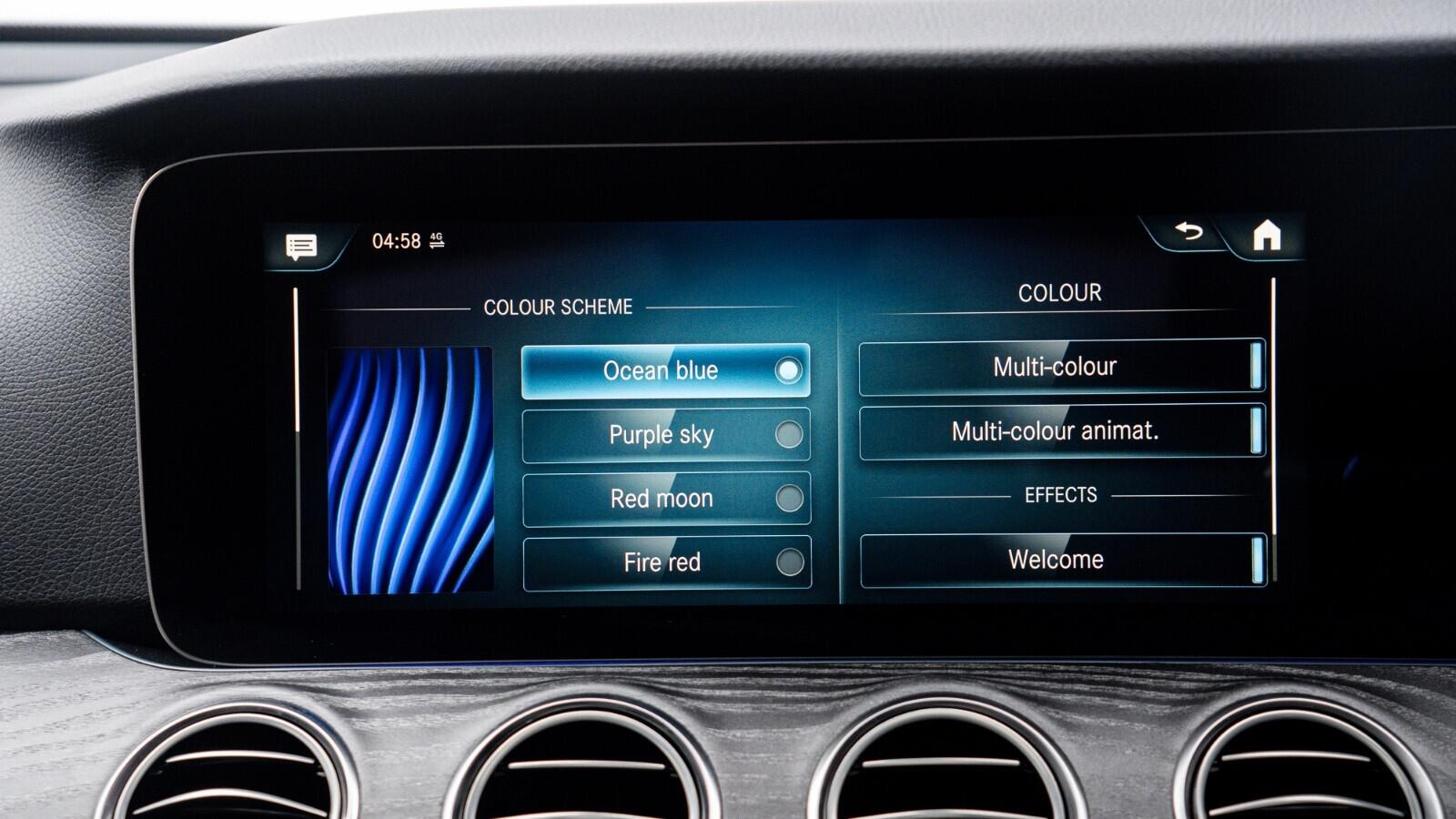 Mercedes-Benz E Class view 24