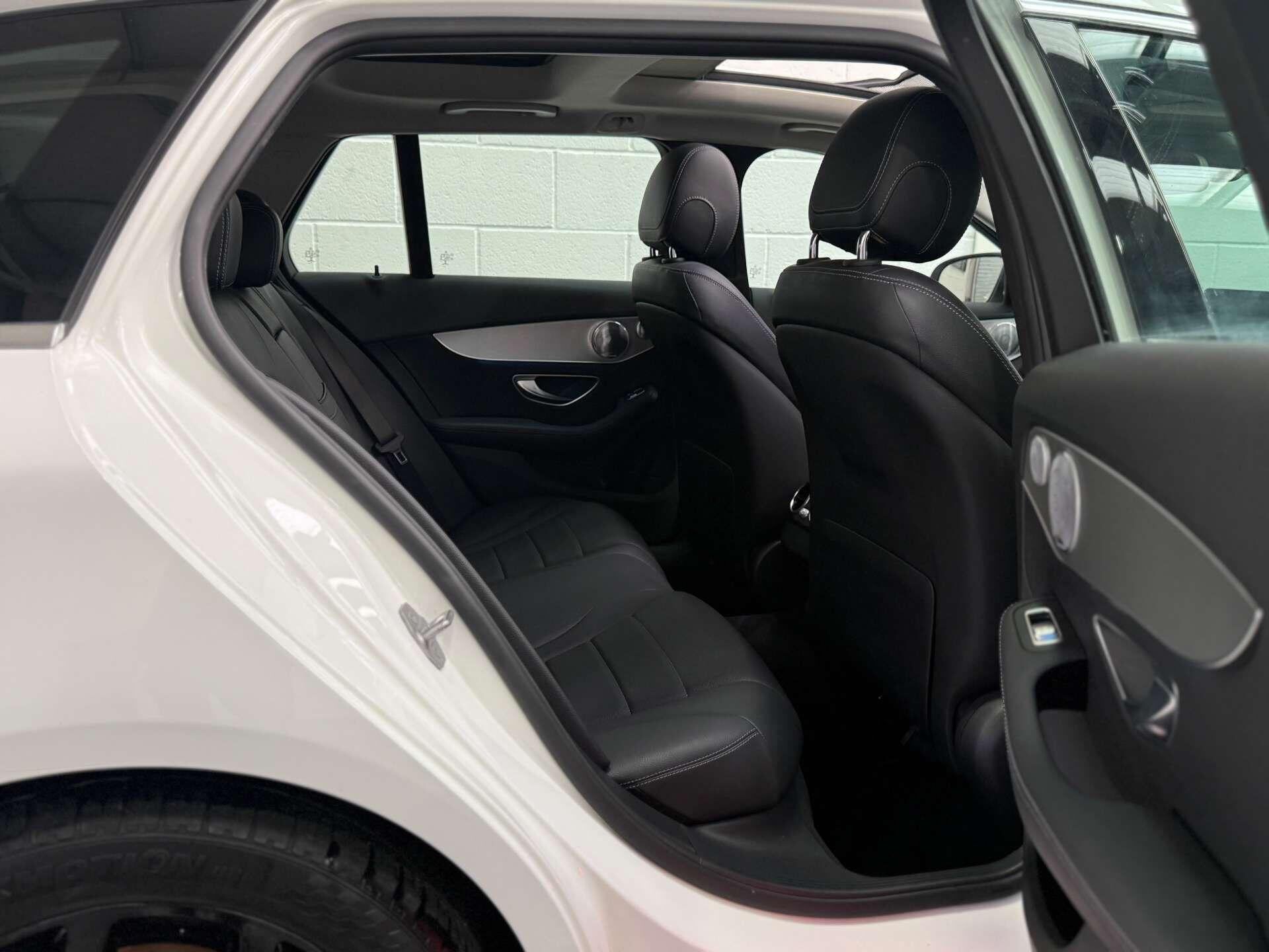 Mercedes-Benz C-Class view 20