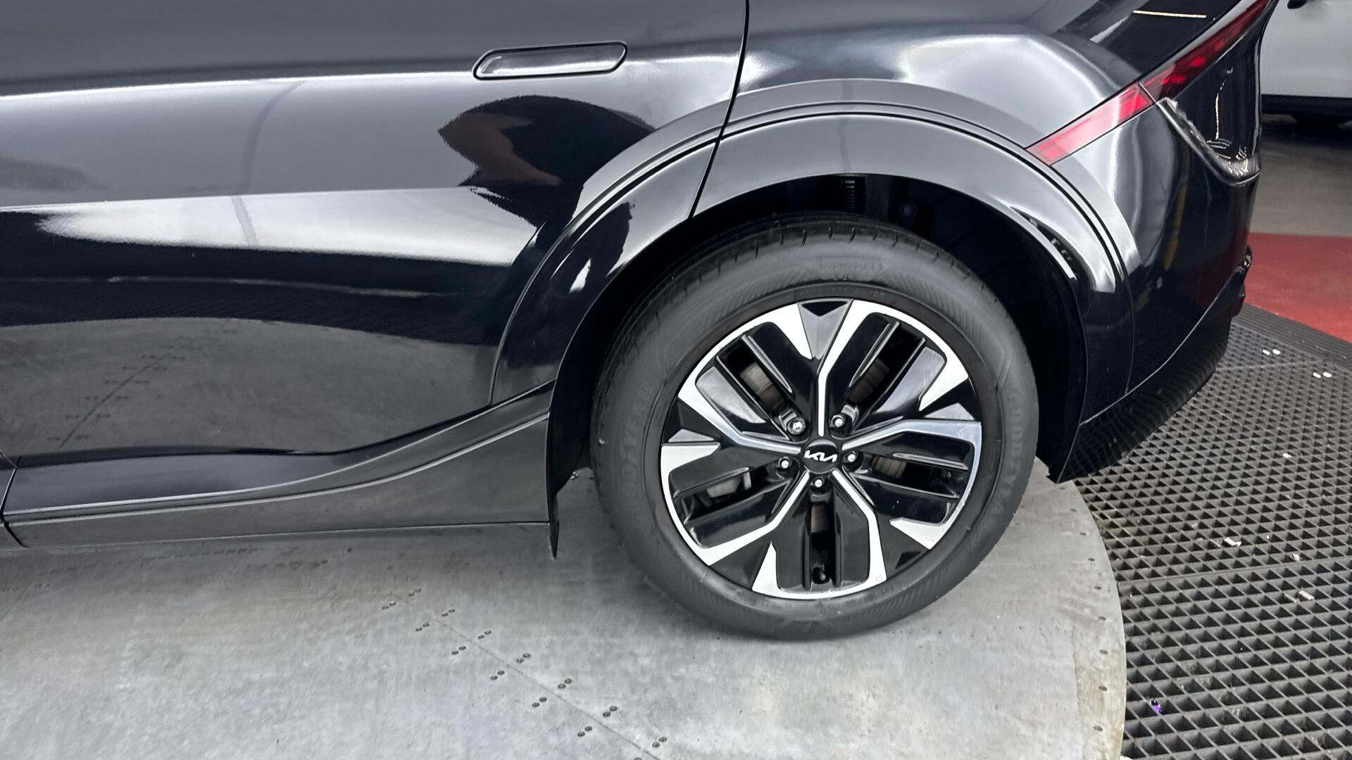 Kia Ev6 view 22