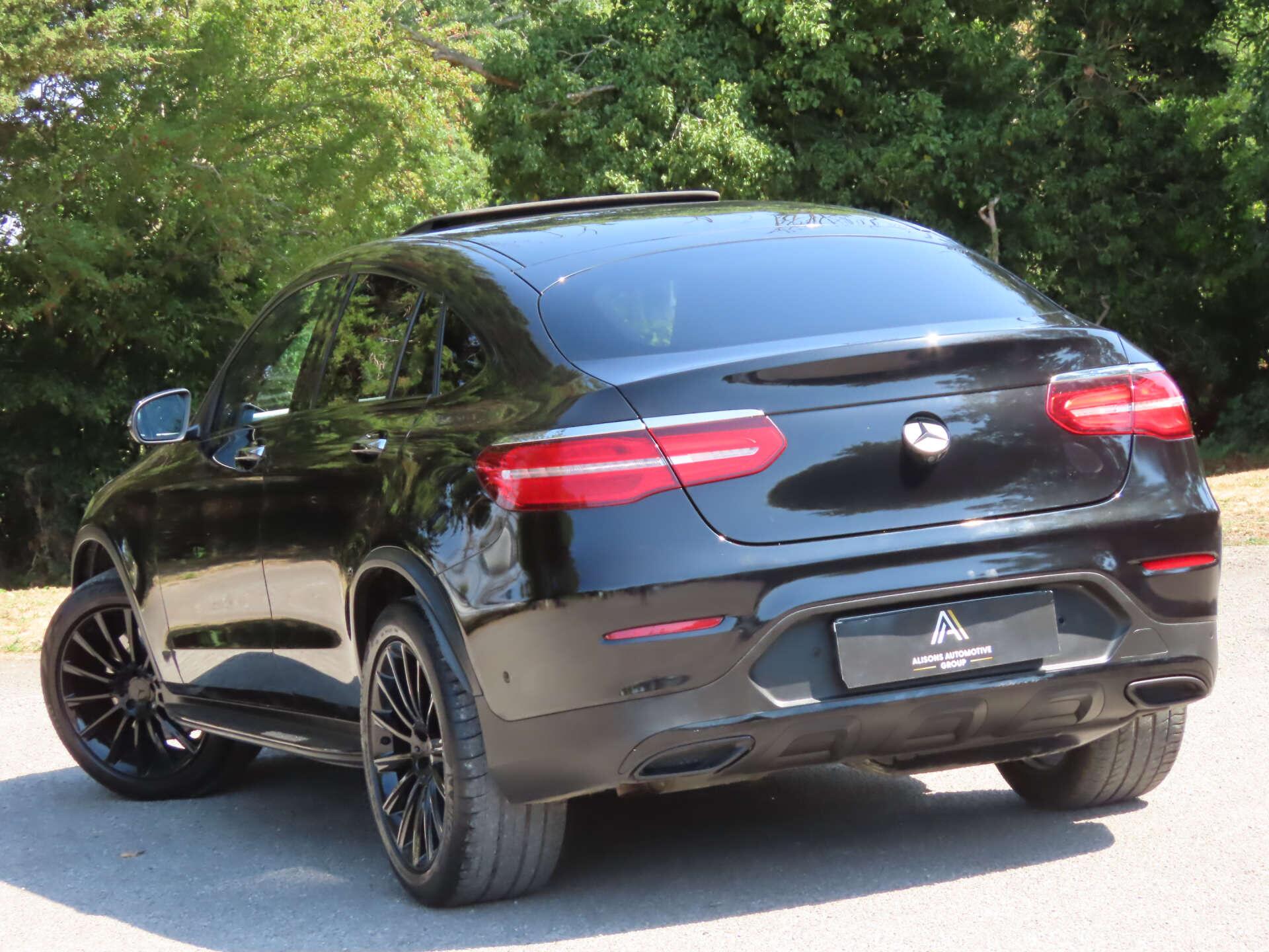 Mercedes-Benz GLC view 6