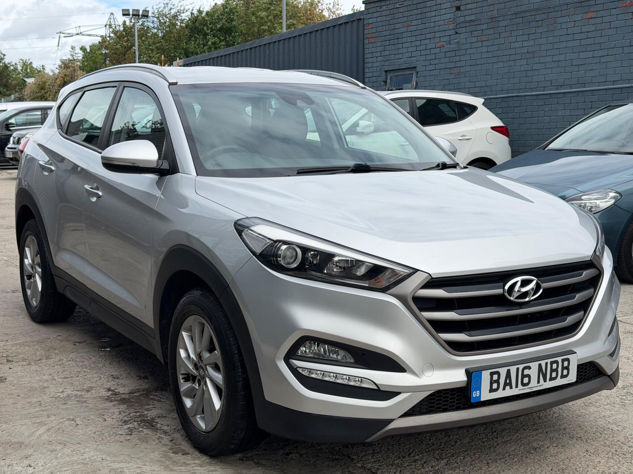 Hyundai Tucson view 3