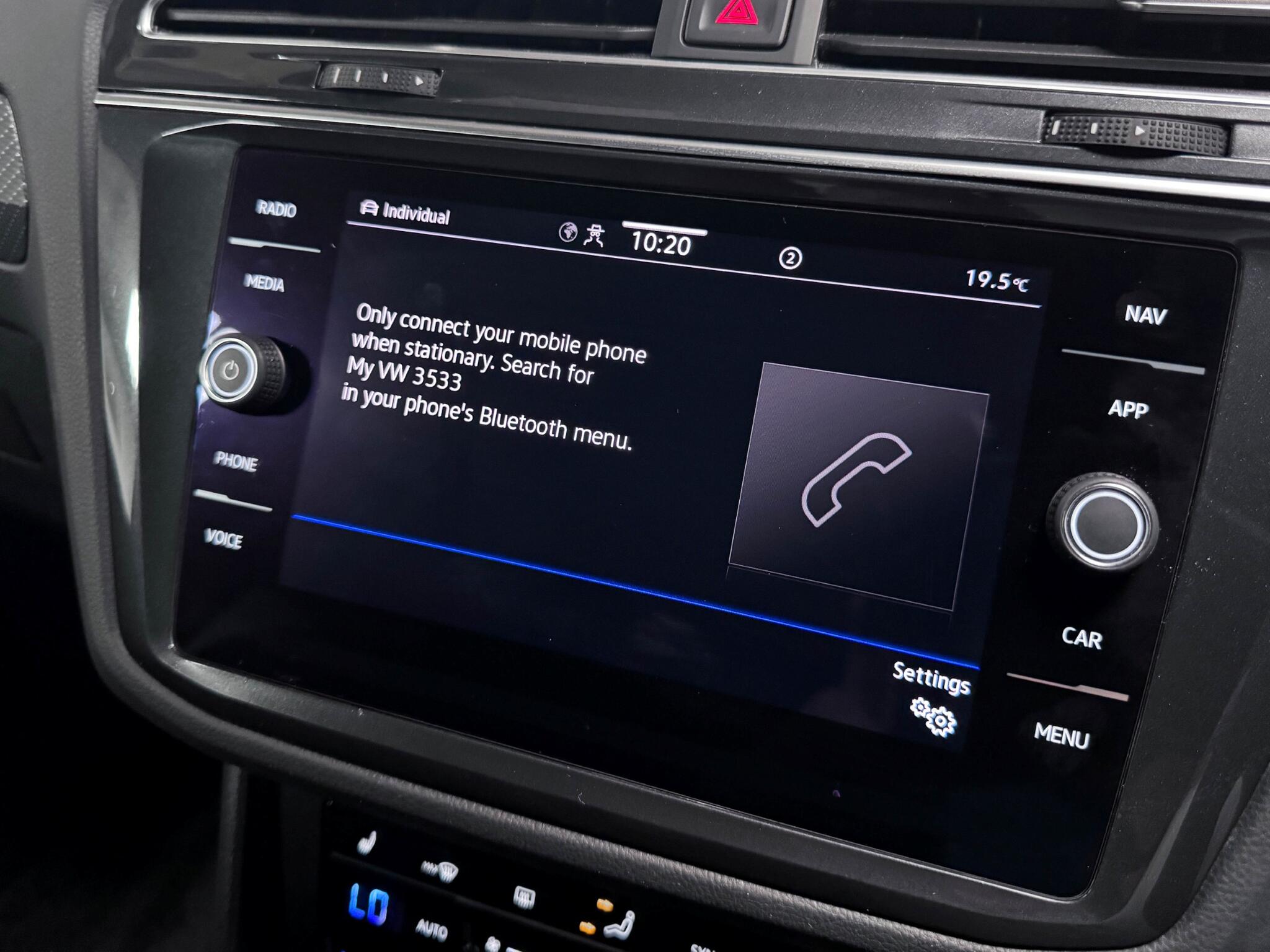 Volkswagen Tiguan view 40