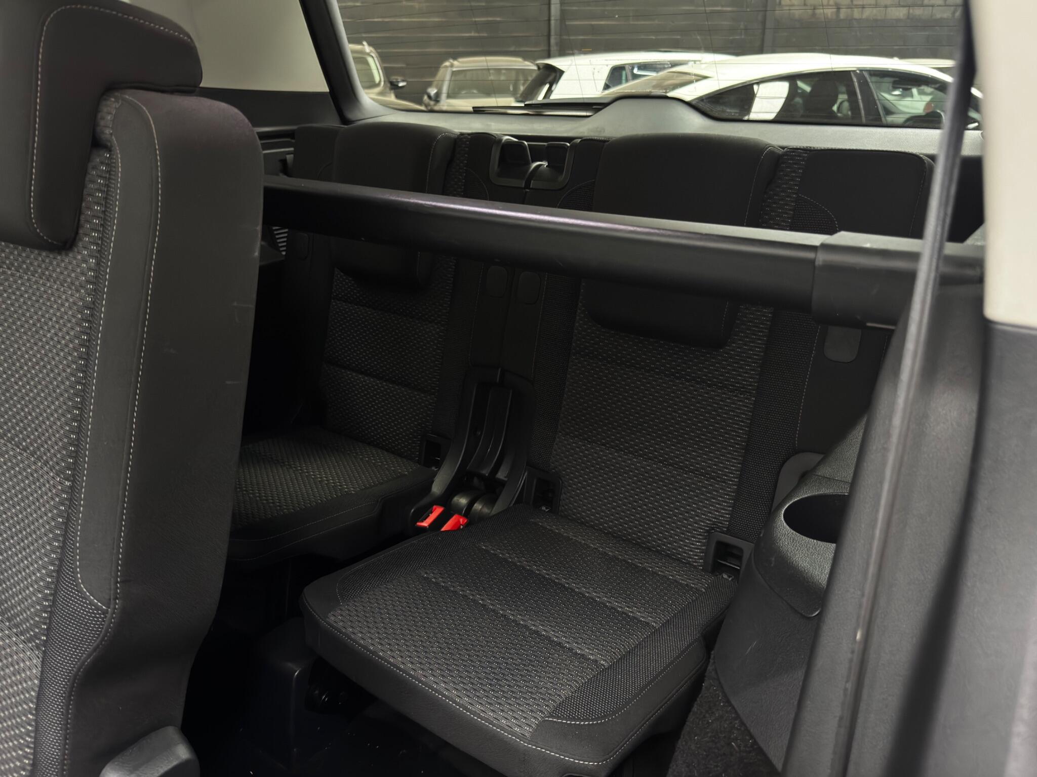 Volkswagen Touran view 55