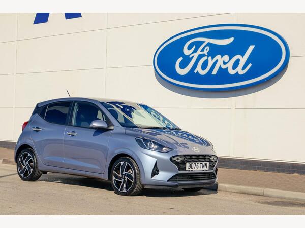 Blue 2025 Hyundai i10 Hatchback Front-wheel drive Automatic