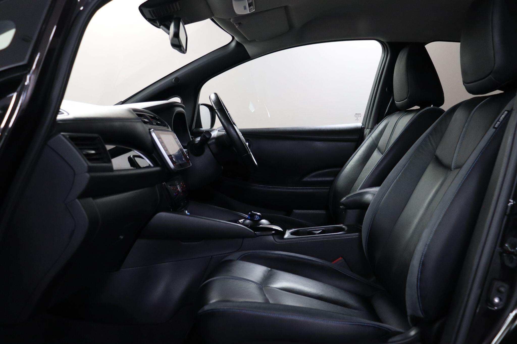 Nissan Leaf view 44
