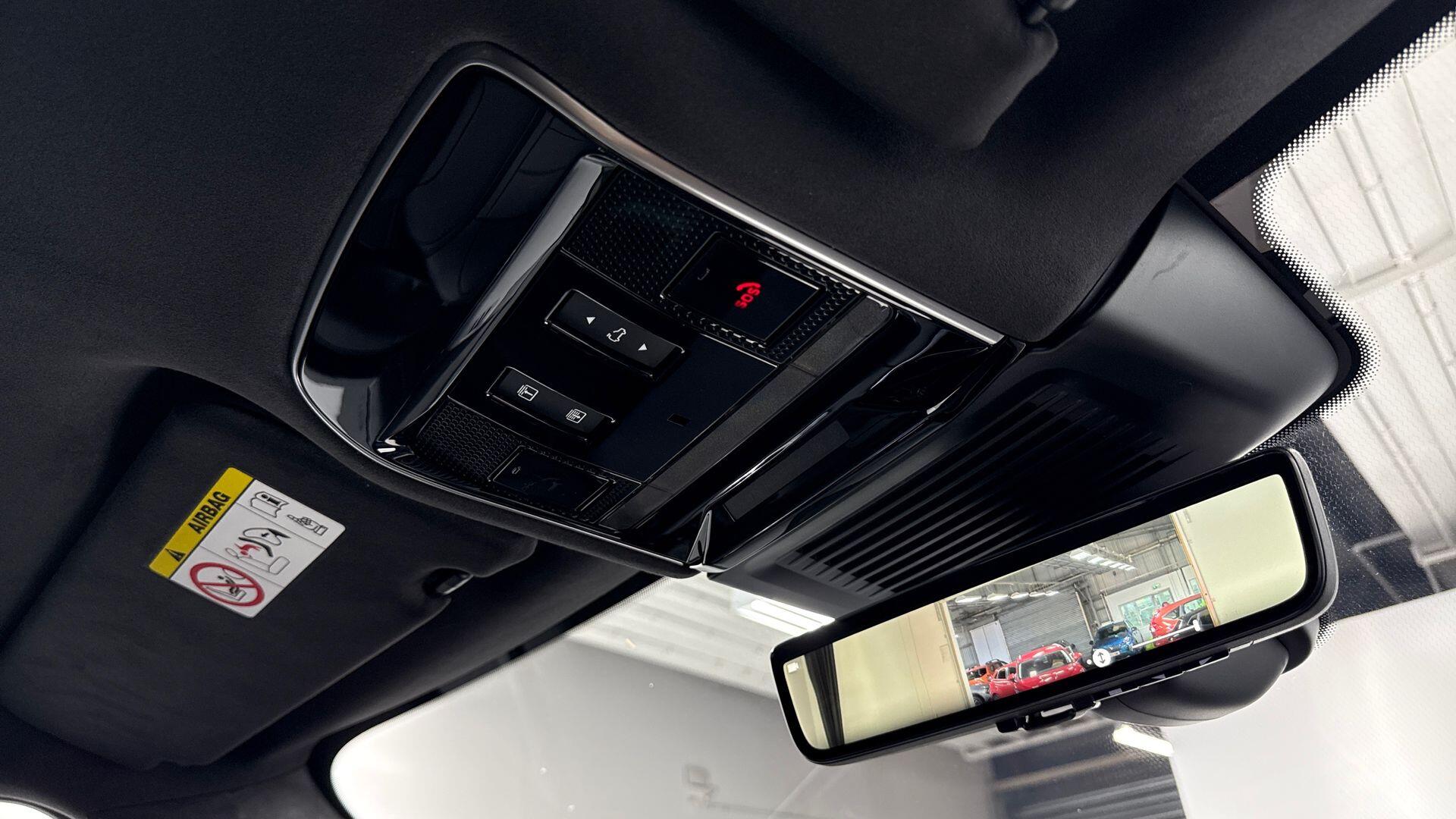Land Rover Range Rover Sport view 22