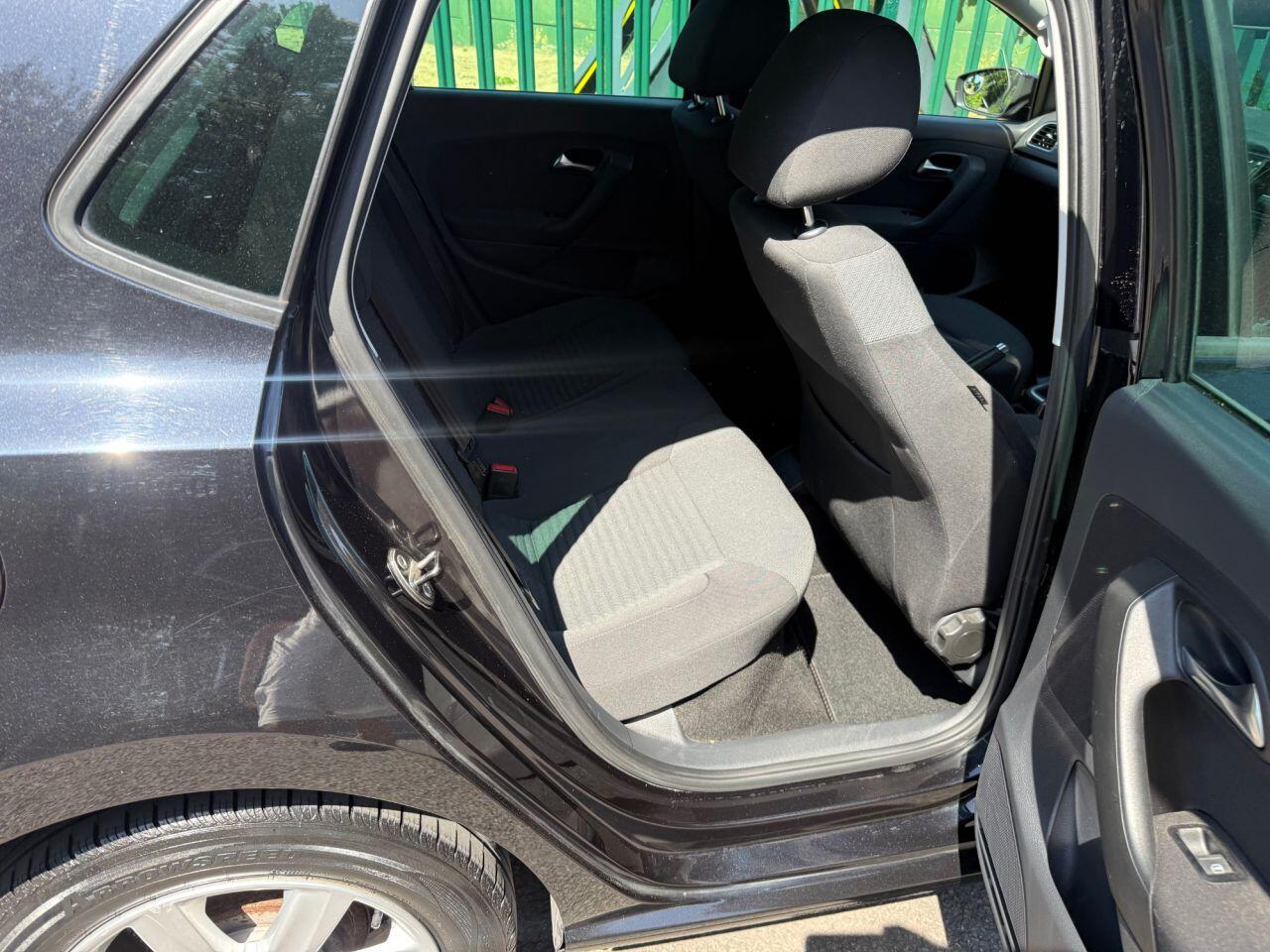 Volkswagen Polo view 37