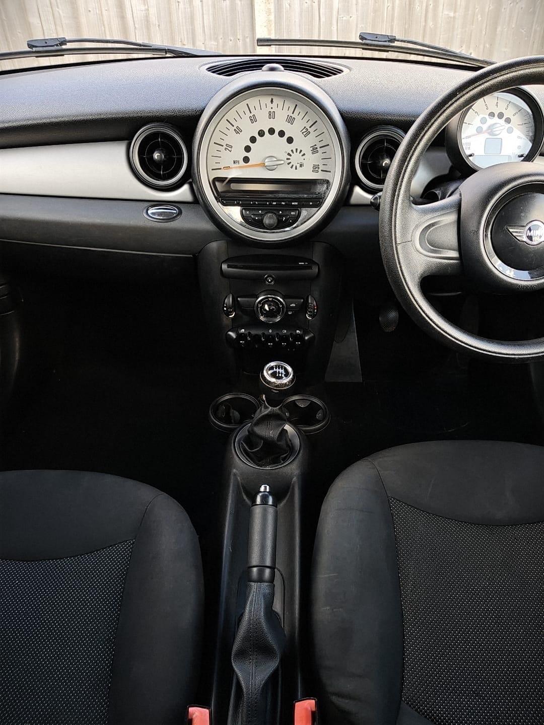 Mini Hatch view 18