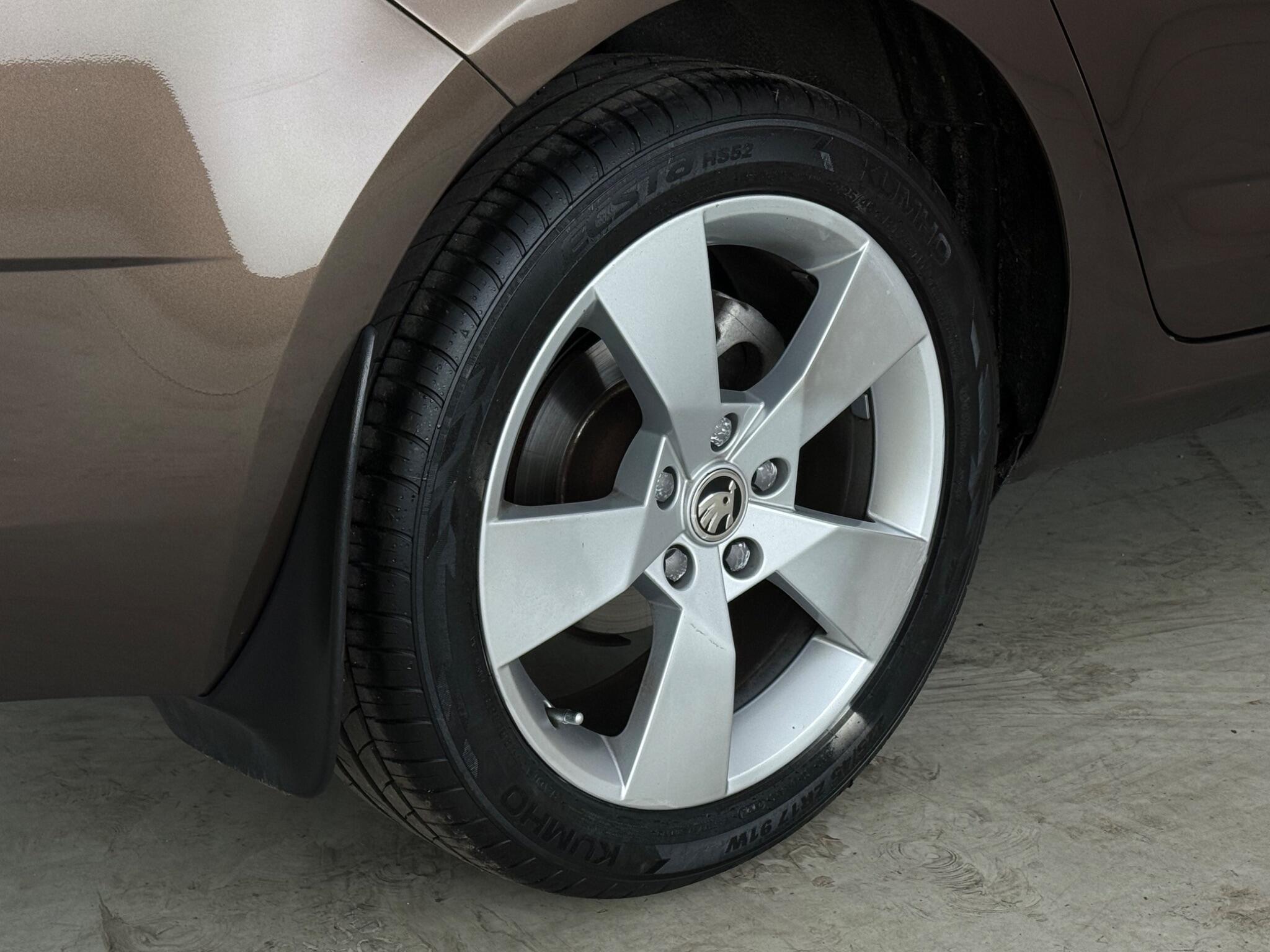 Skoda Octavia view 9
