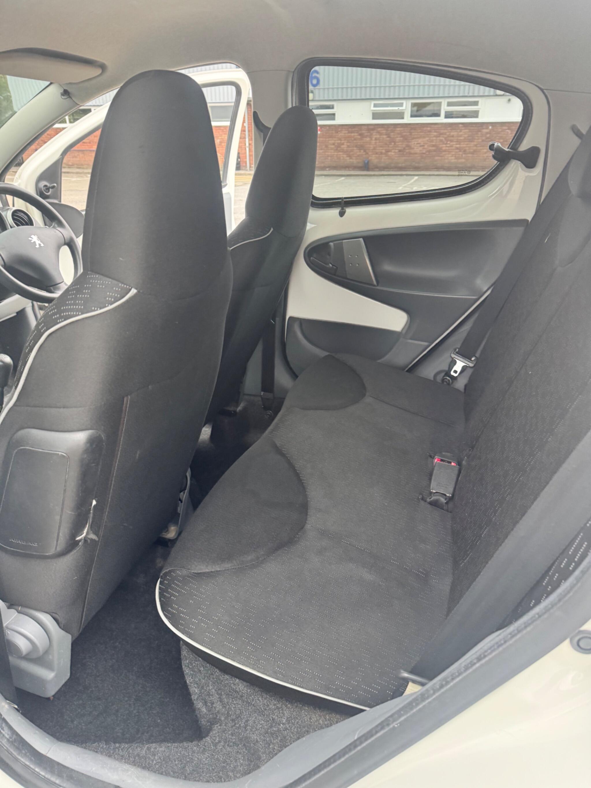 Peugeot 107 view 31