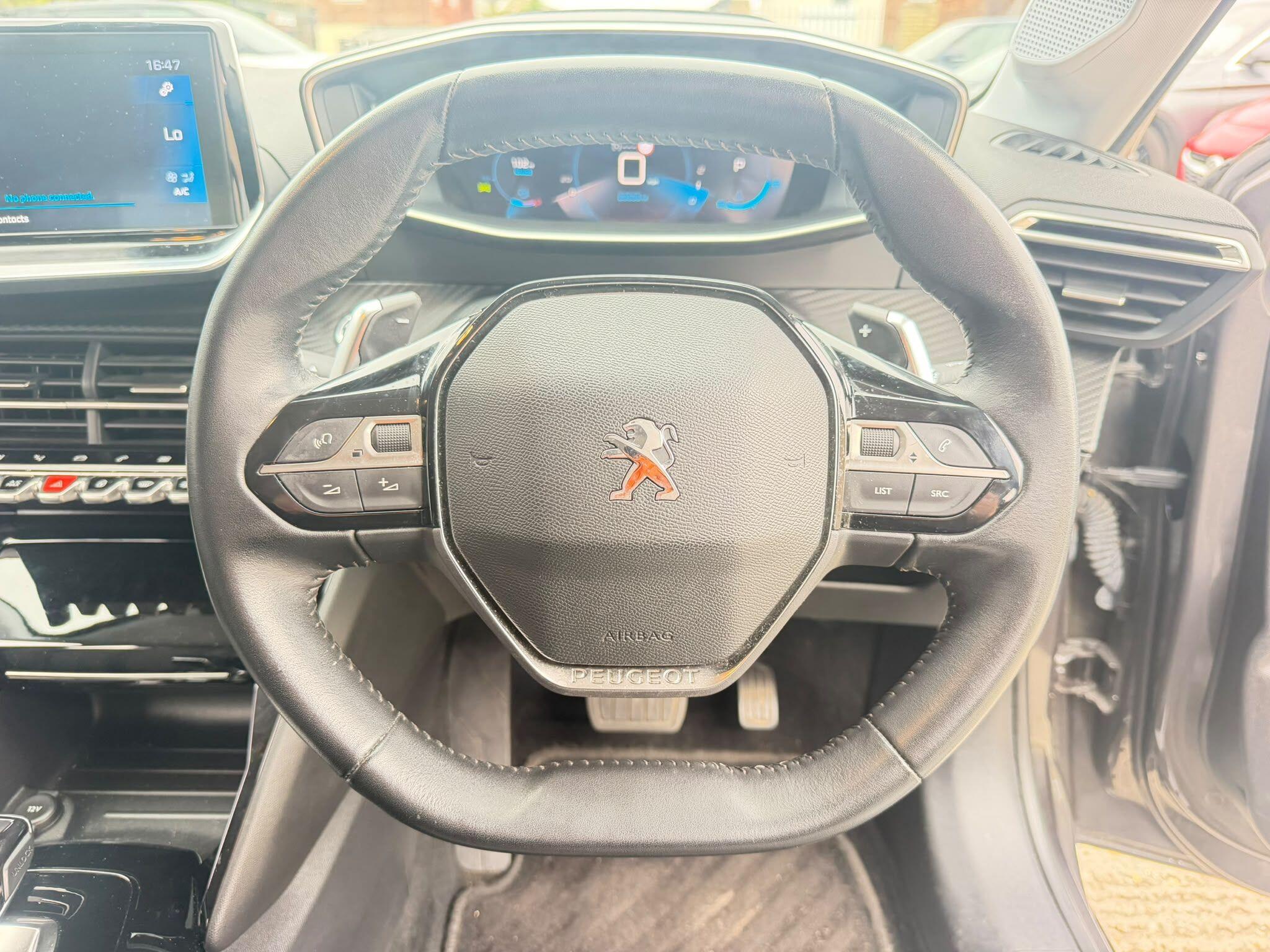 Peugeot 208 view 30