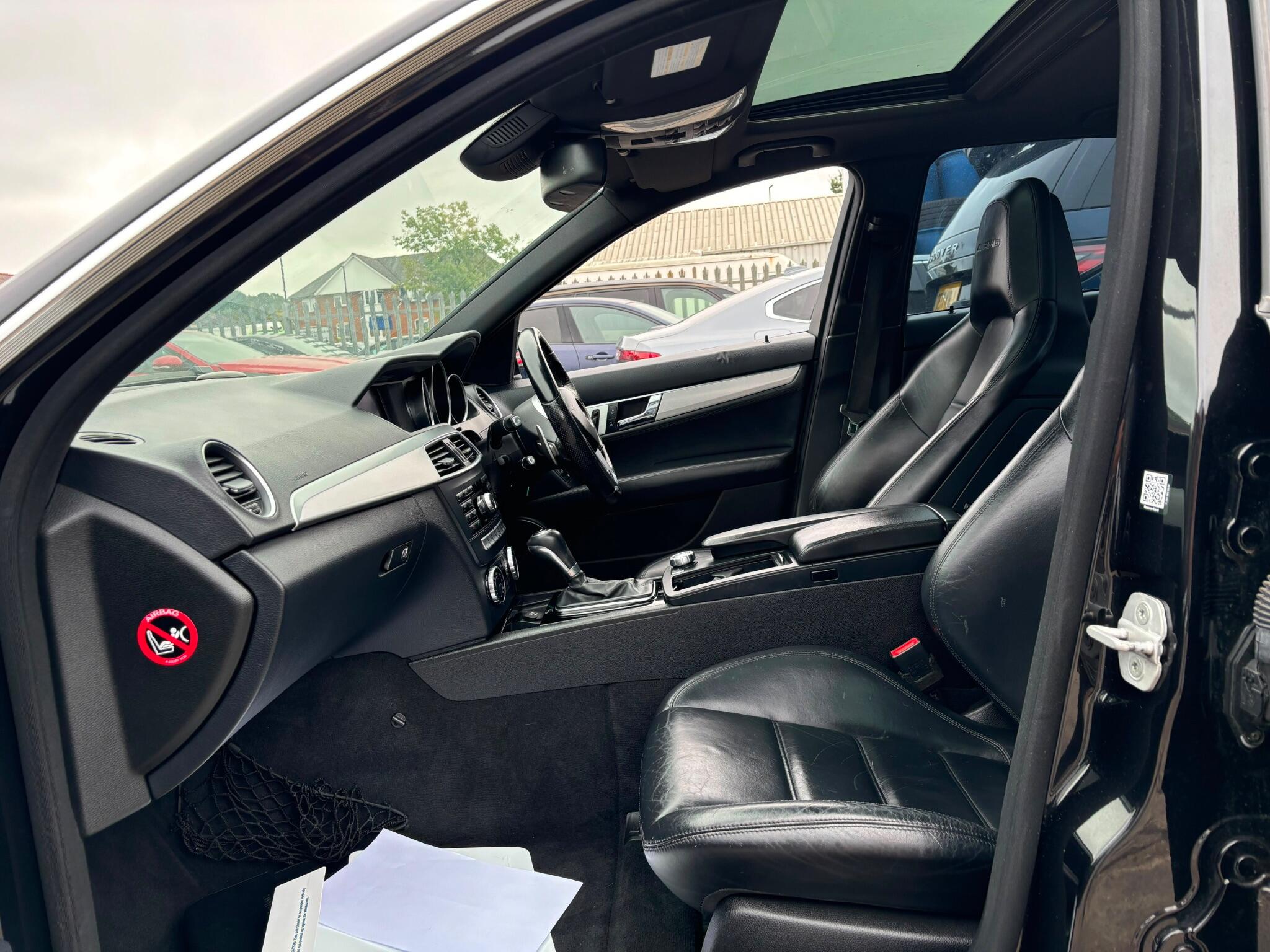 Mercedes-Benz C-Class view 8