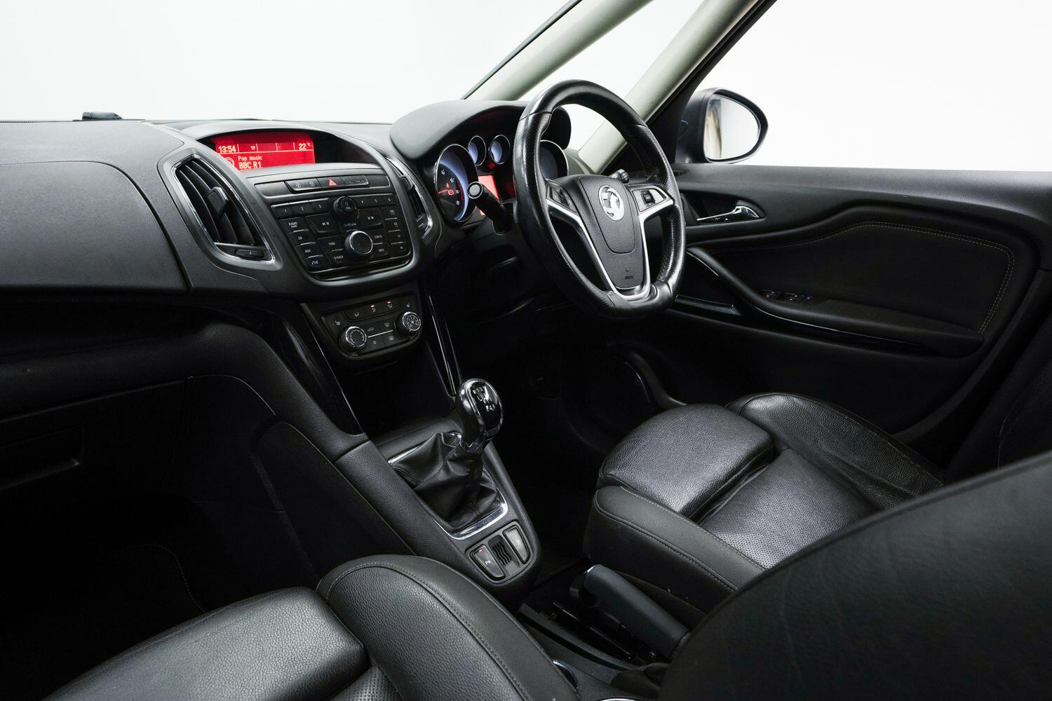 Vauxhall Zafira Tourer view 24