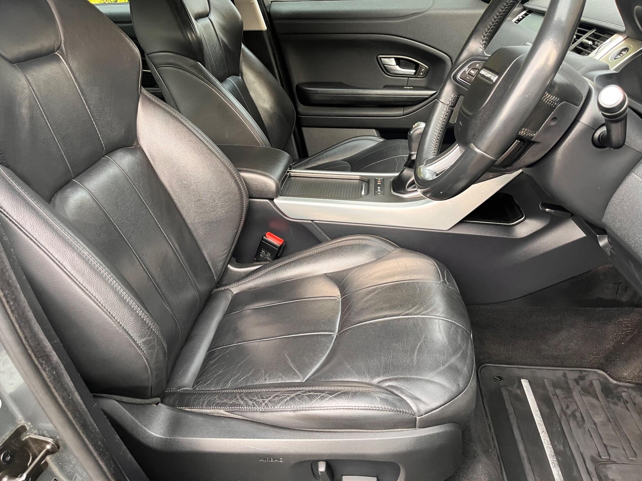 Land Rover Range Rover Evoque view 24