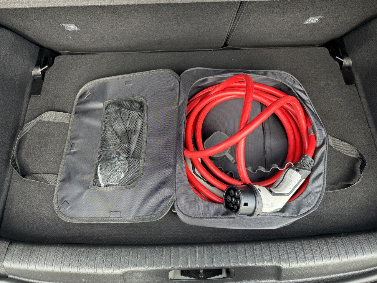 Vauxhall Mokka Electric view 40