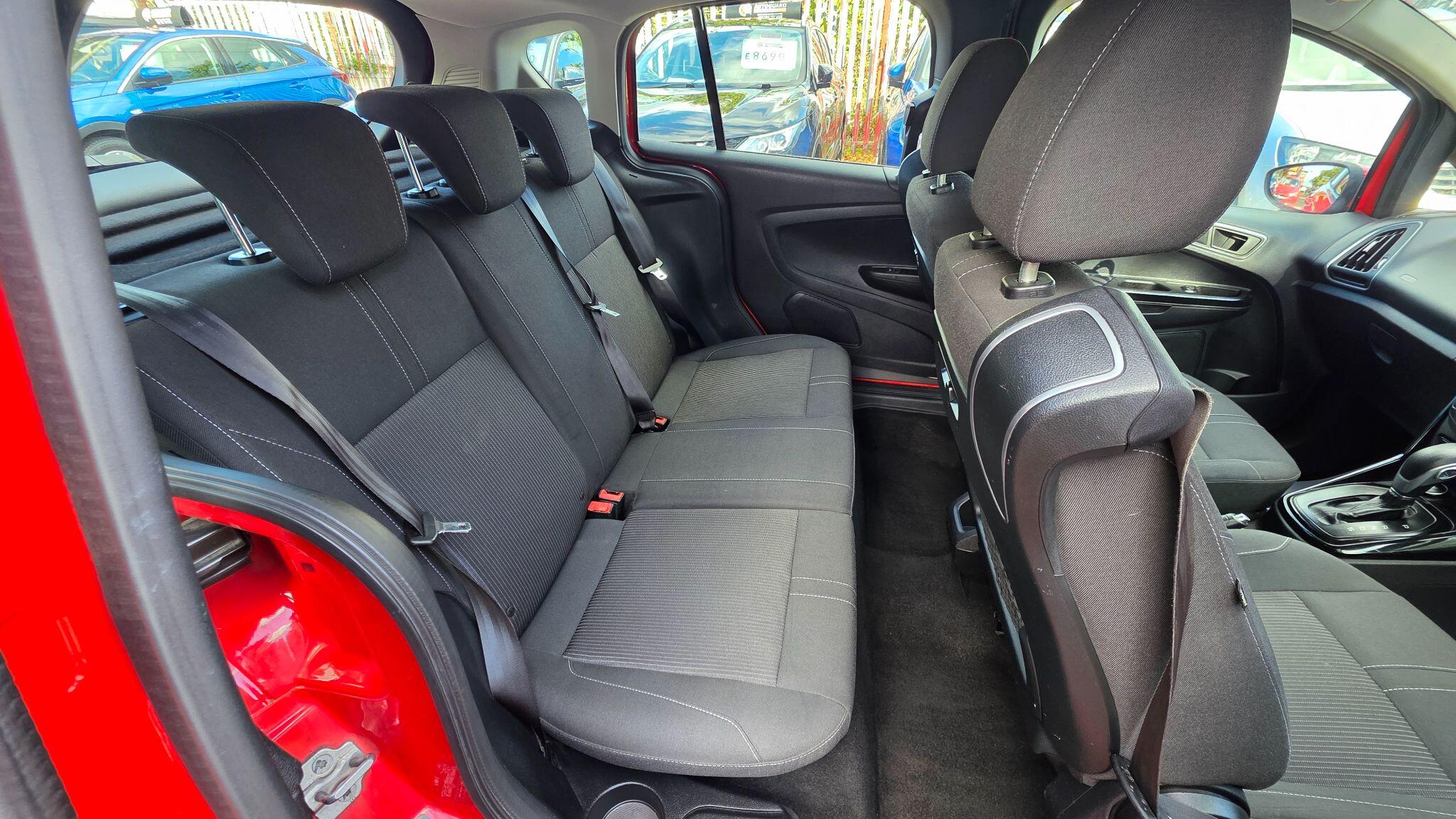 Ford B-Max view 27