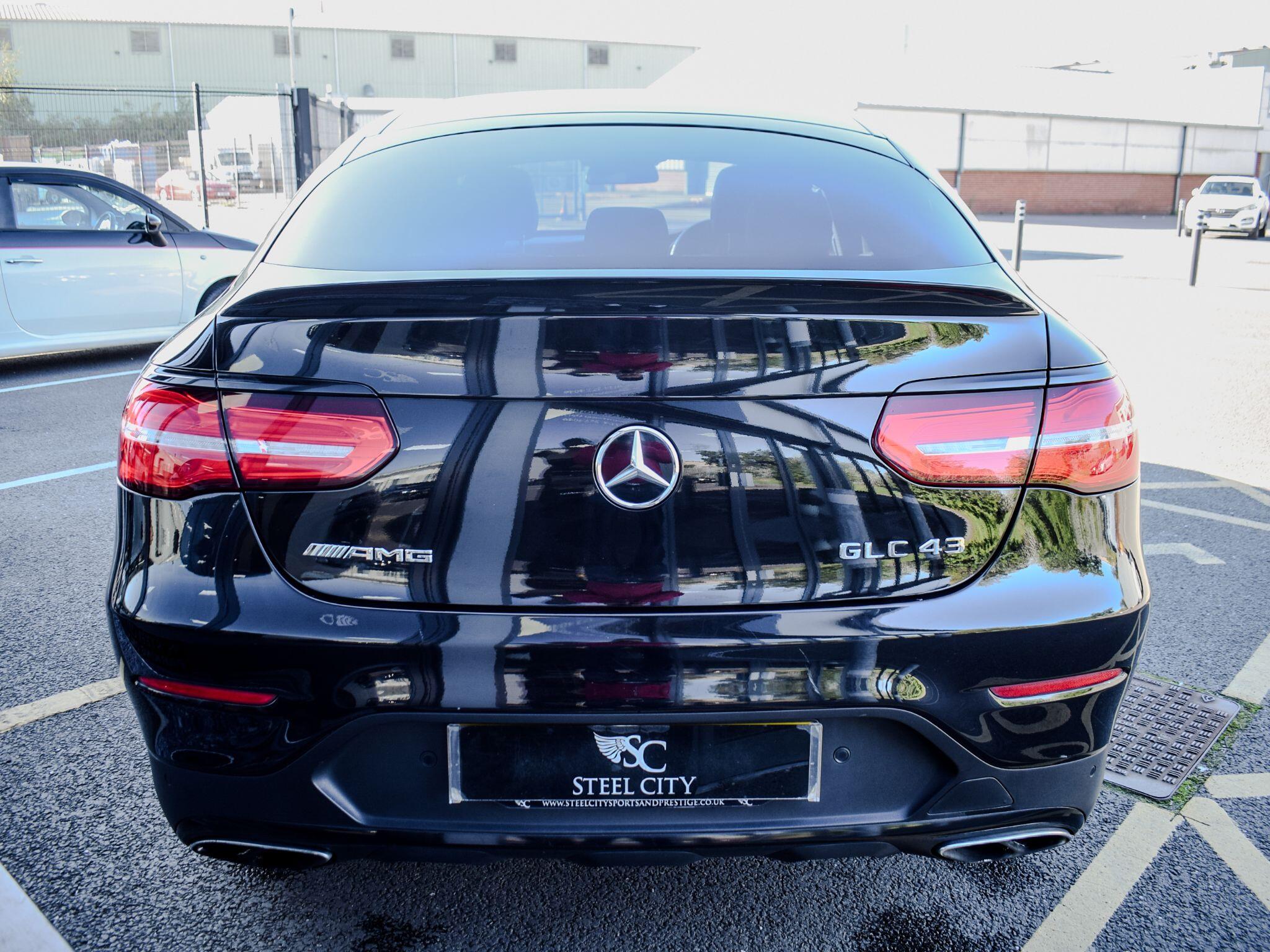 Mercedes-Benz GLC view 7