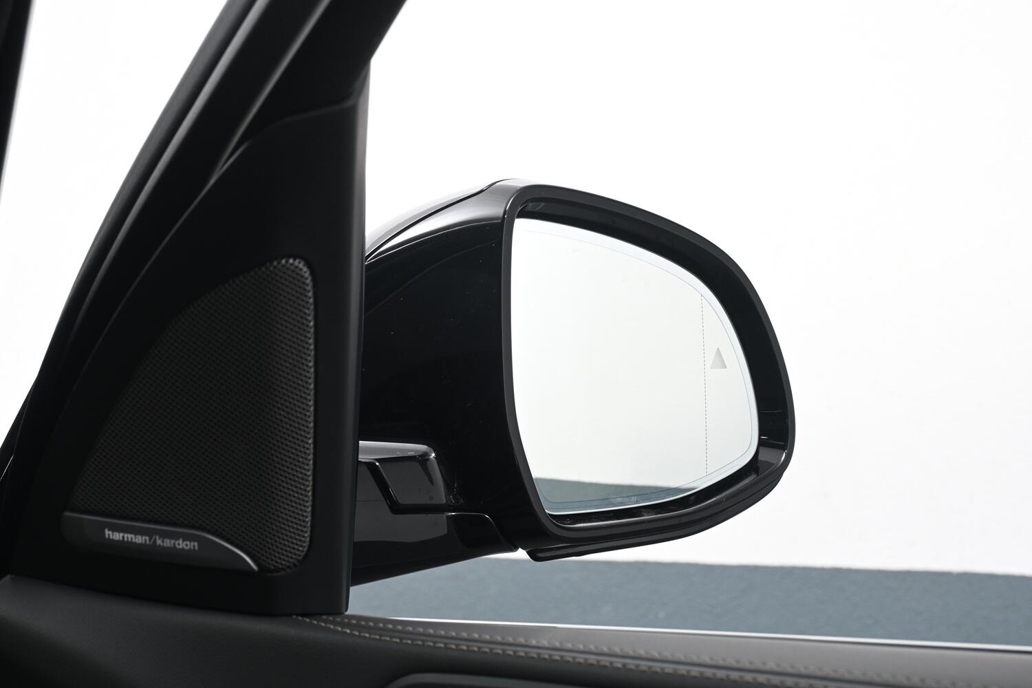 BMW X5 view 20