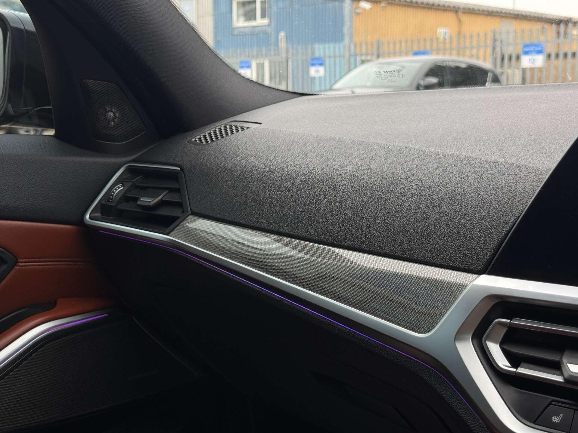 BMW 3 Series view 55