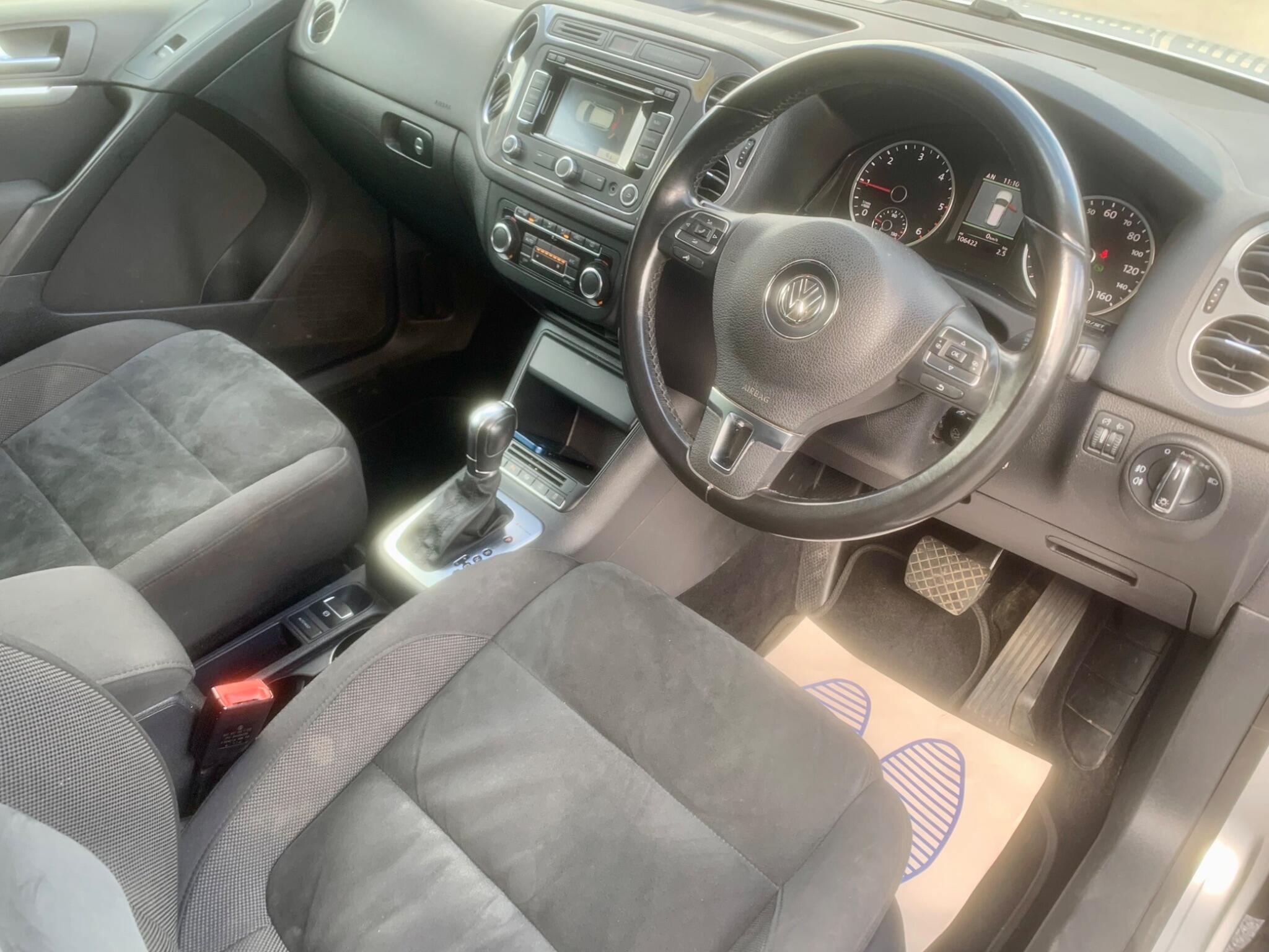 Volkswagen Tiguan view 23