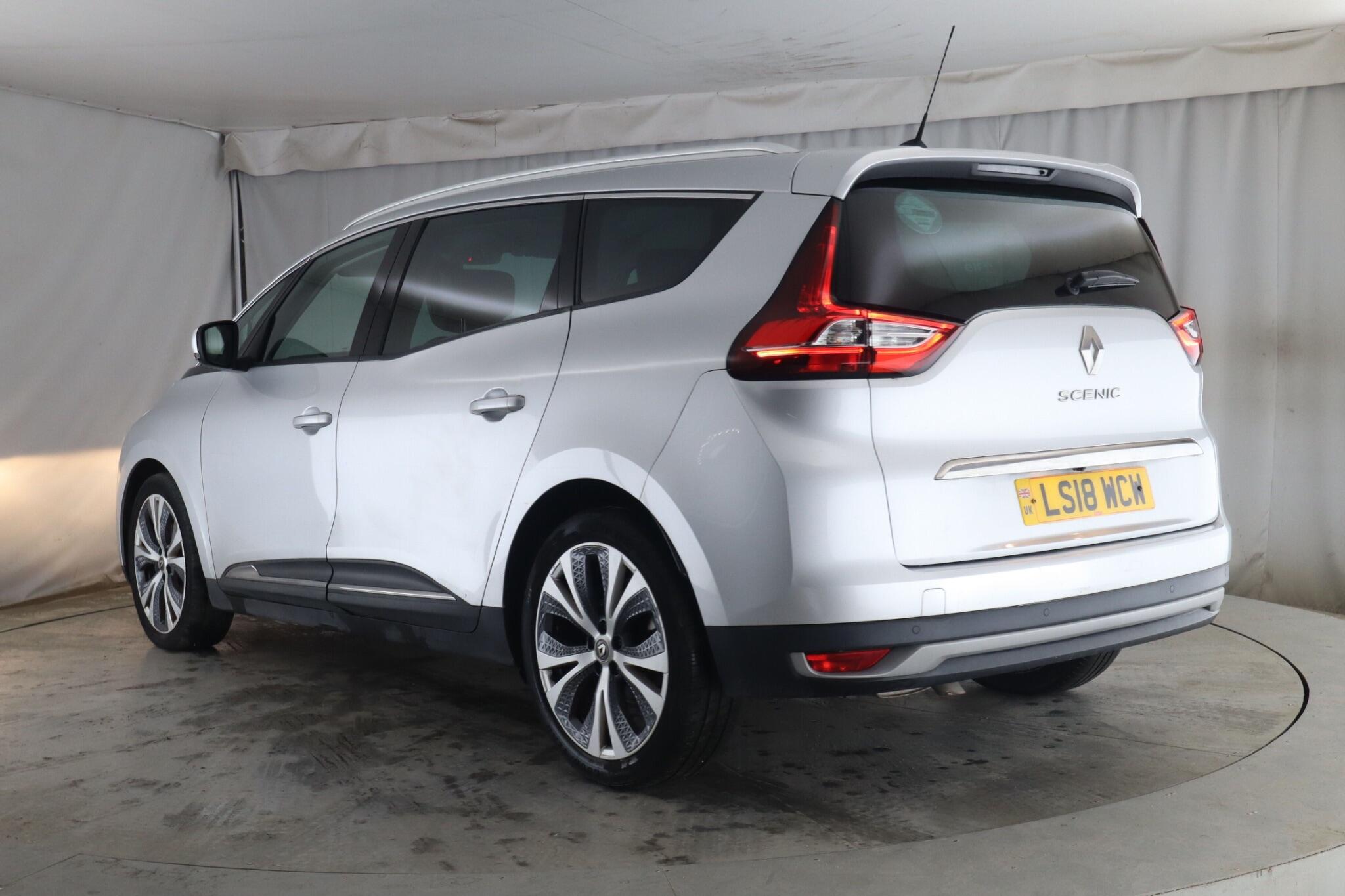 Renault Grand Scenic view 2