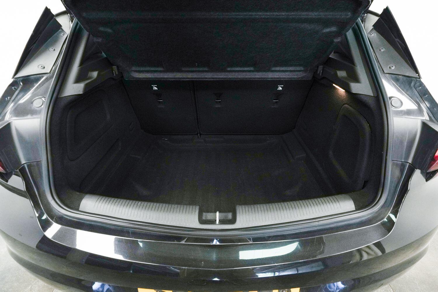 Vauxhall Astra view 9