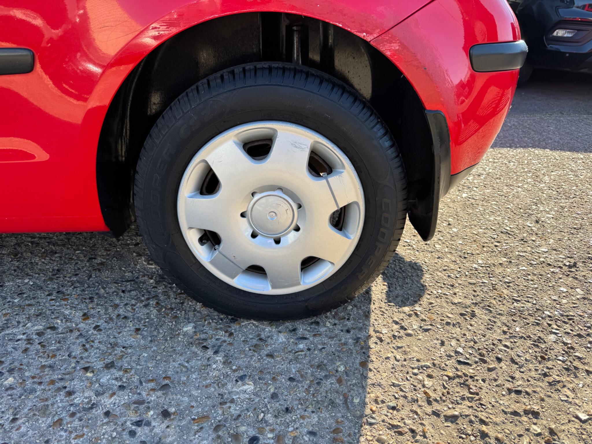Volkswagen Polo view 21