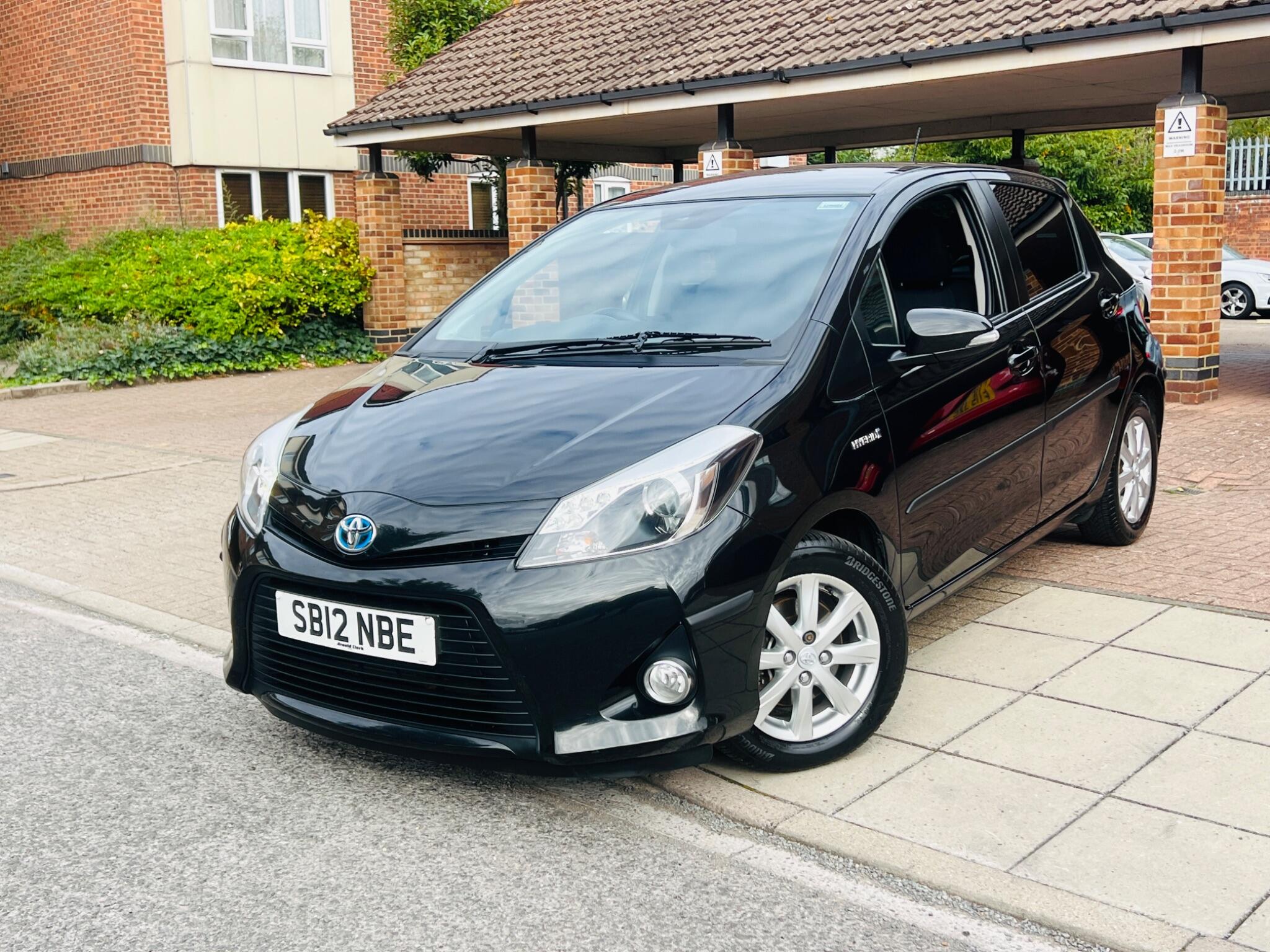 Toyota Yaris view 11