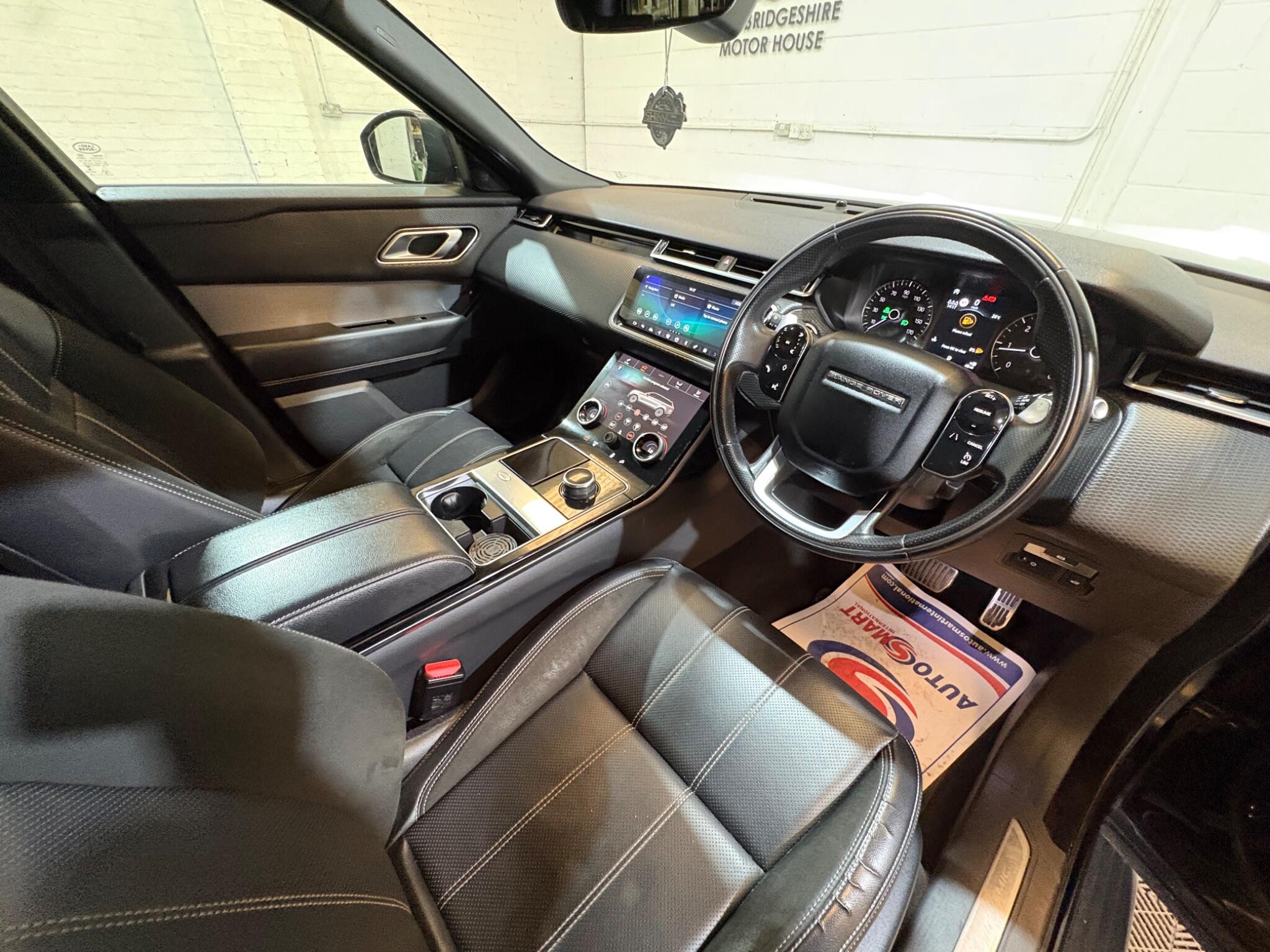 Land Rover Range Rover Velar view 29