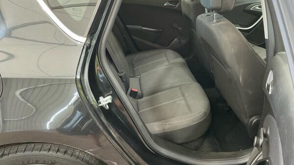 Vauxhall Astra view 10