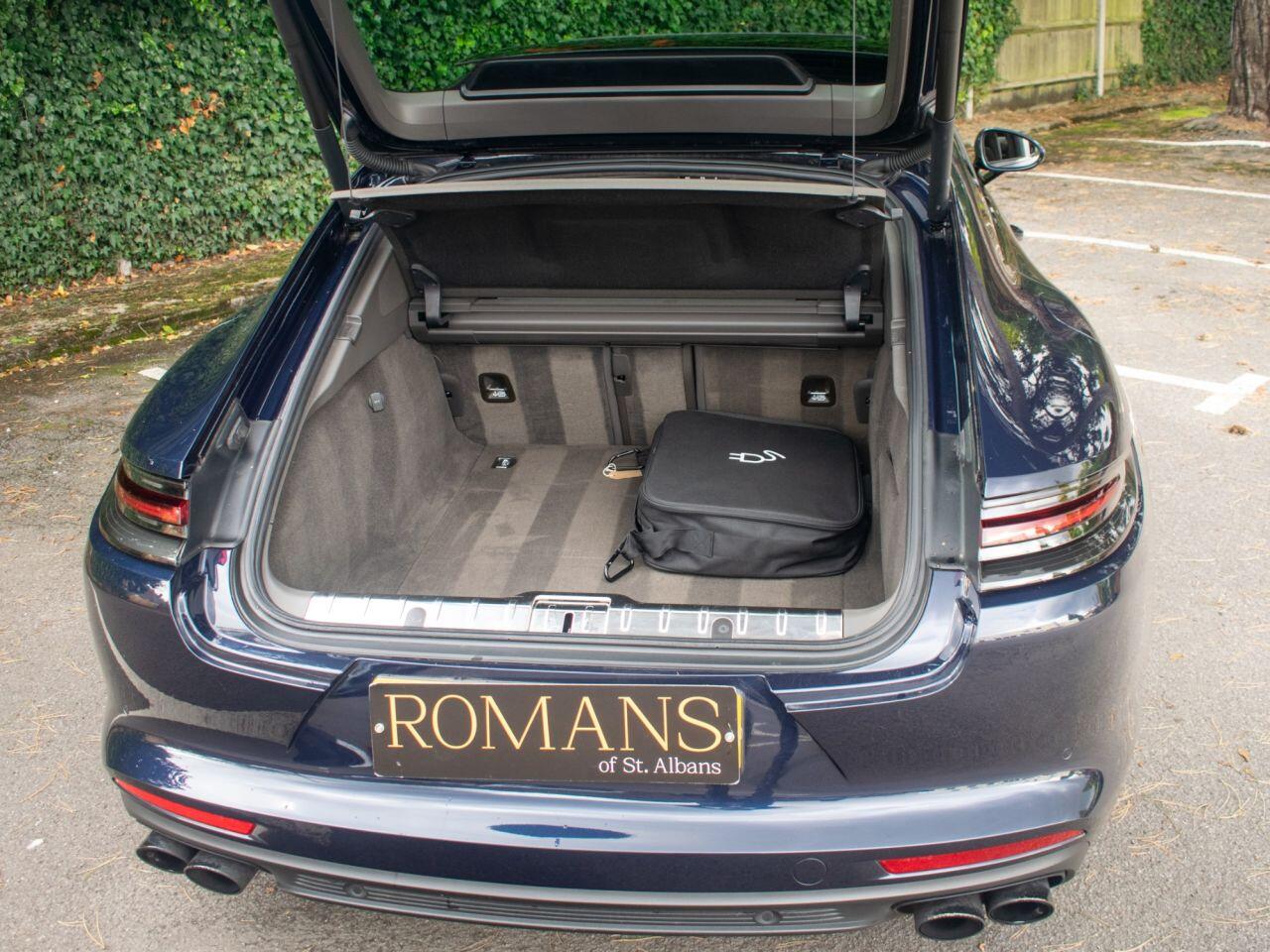 Porsche Panamera view 20