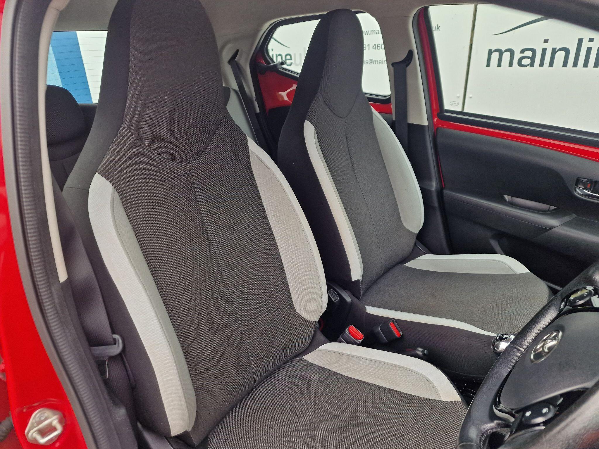 Toyota Aygo view 28